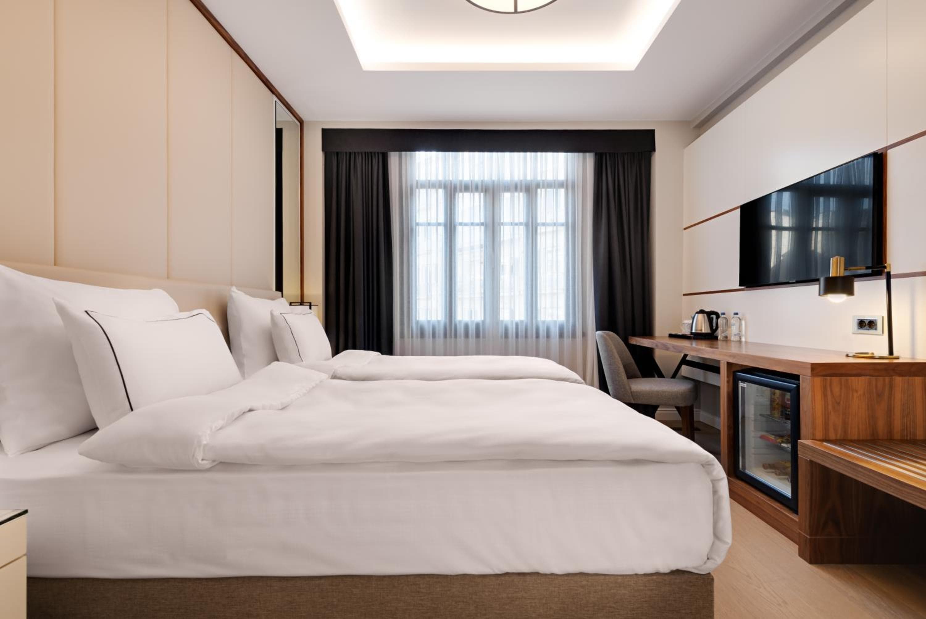 Gleam Collection Hotel — 22