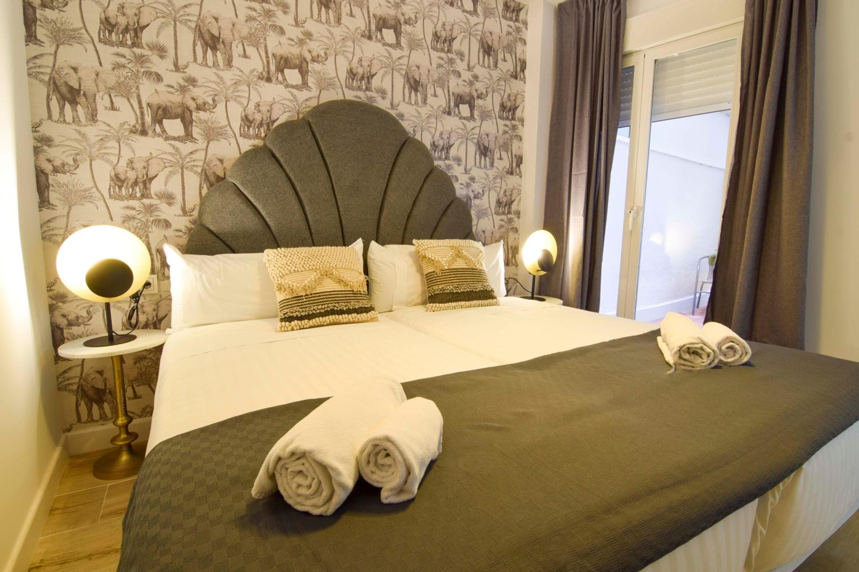 Hotel Letmalaga Square Merced — 16