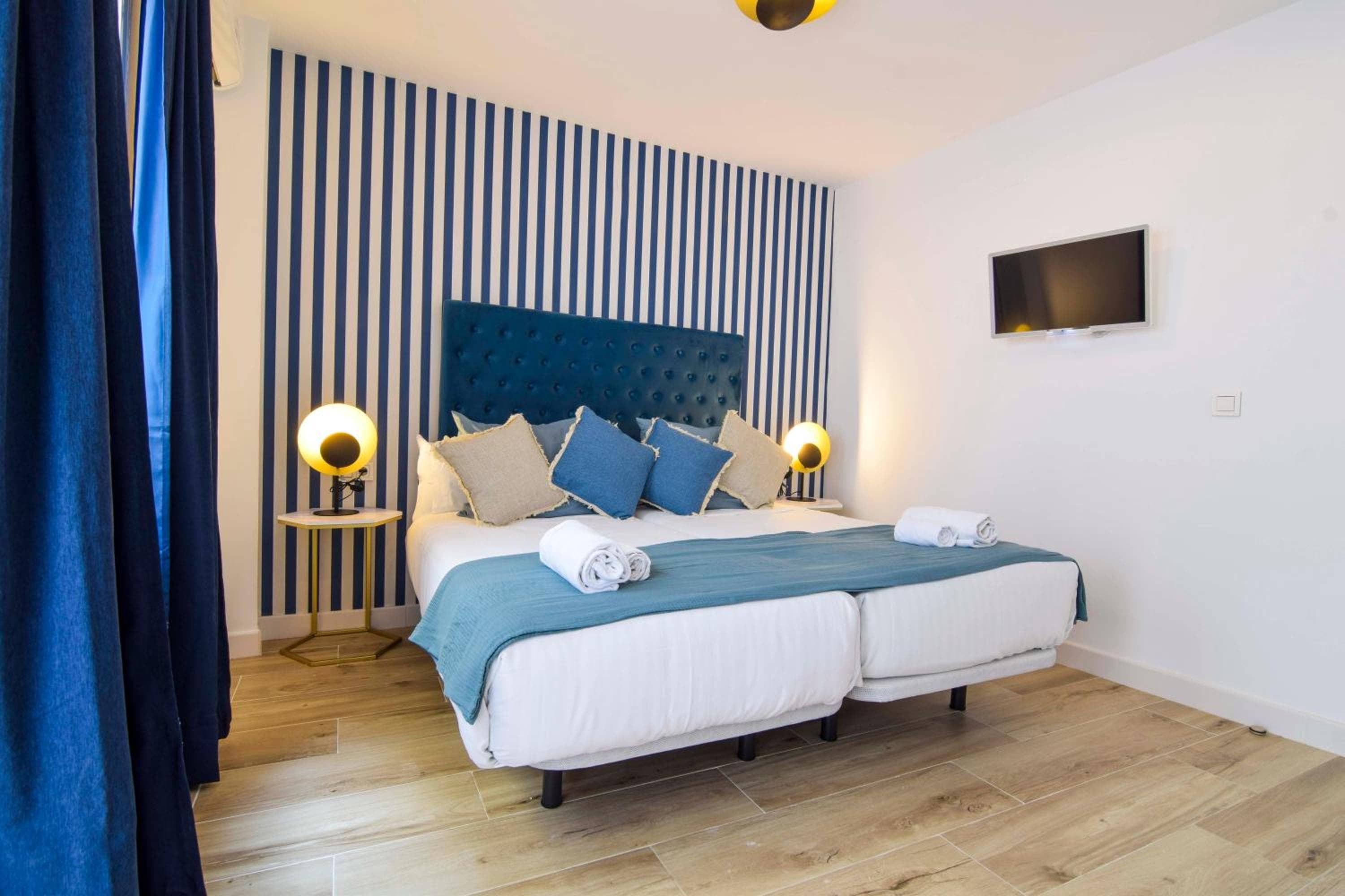 Hotel Letmalaga Square Merced — 23