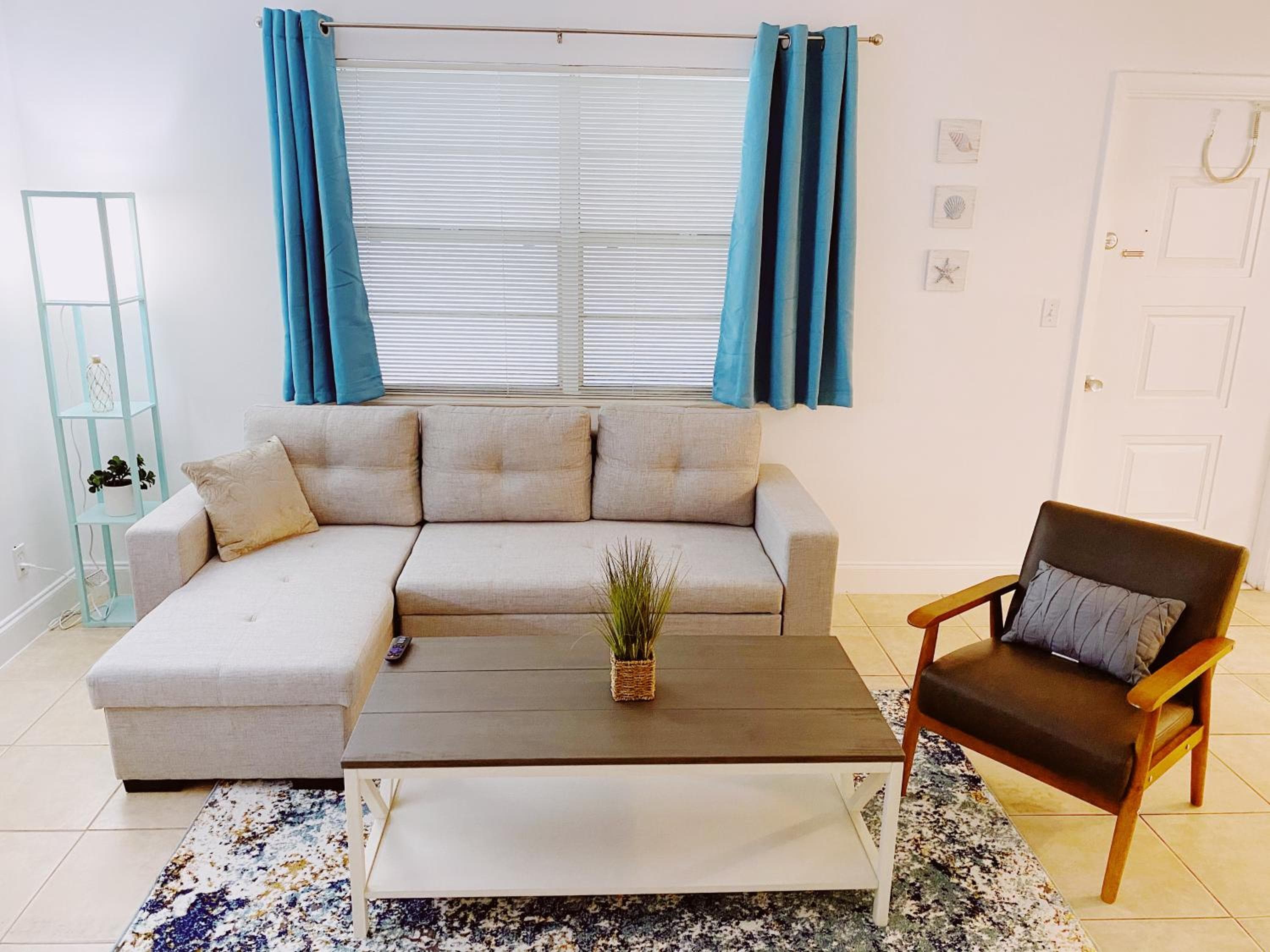 Bayview Regency Apartments By Lowkl — 20