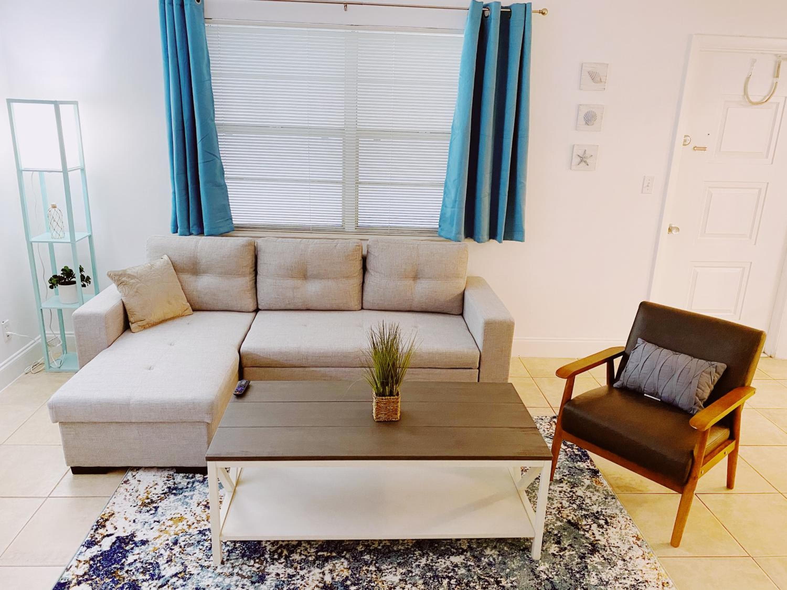 Bayview Regency Apartments By Lowkl — 21