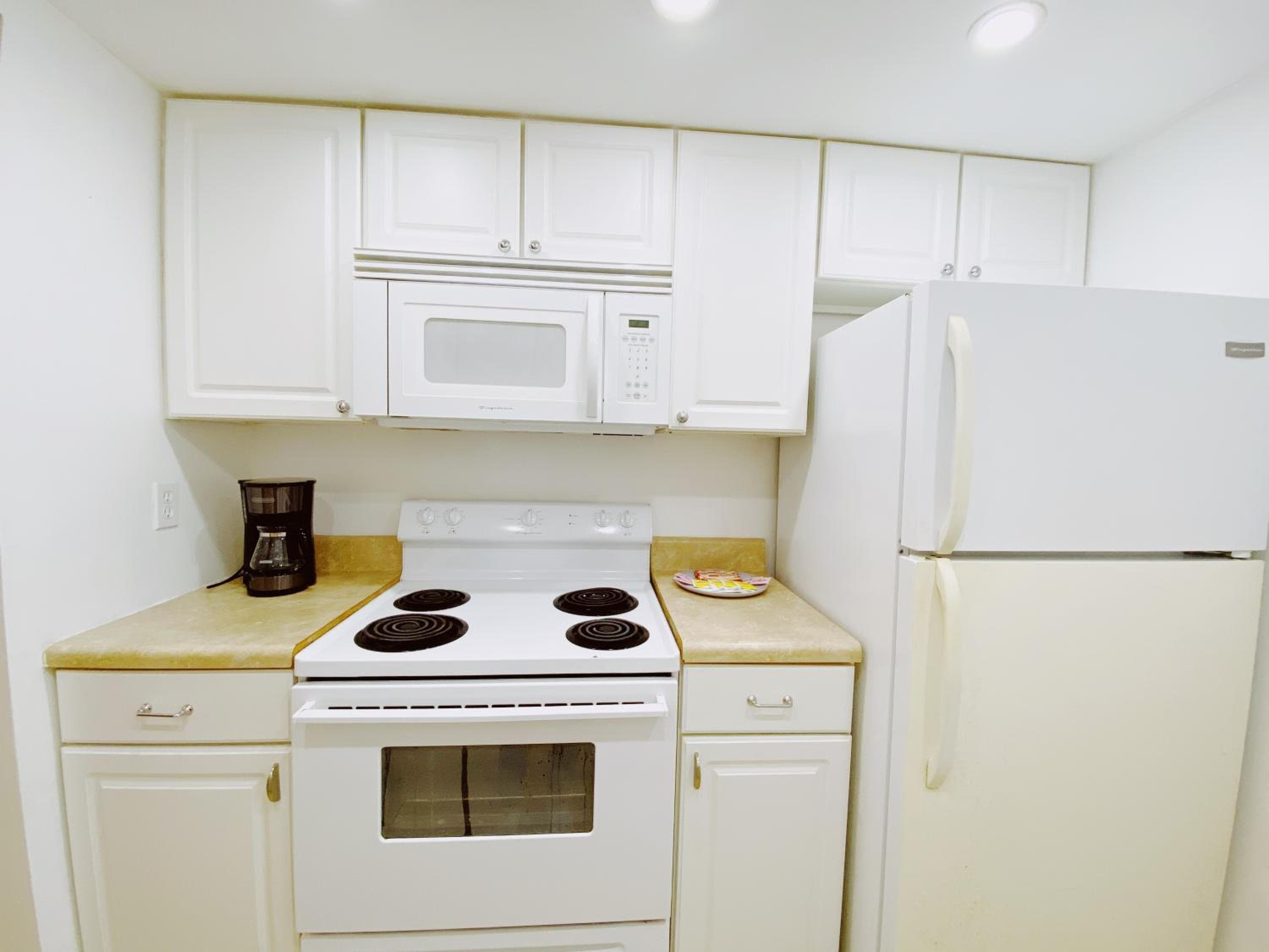 Bayview Regency Apartments By Lowkl — 6