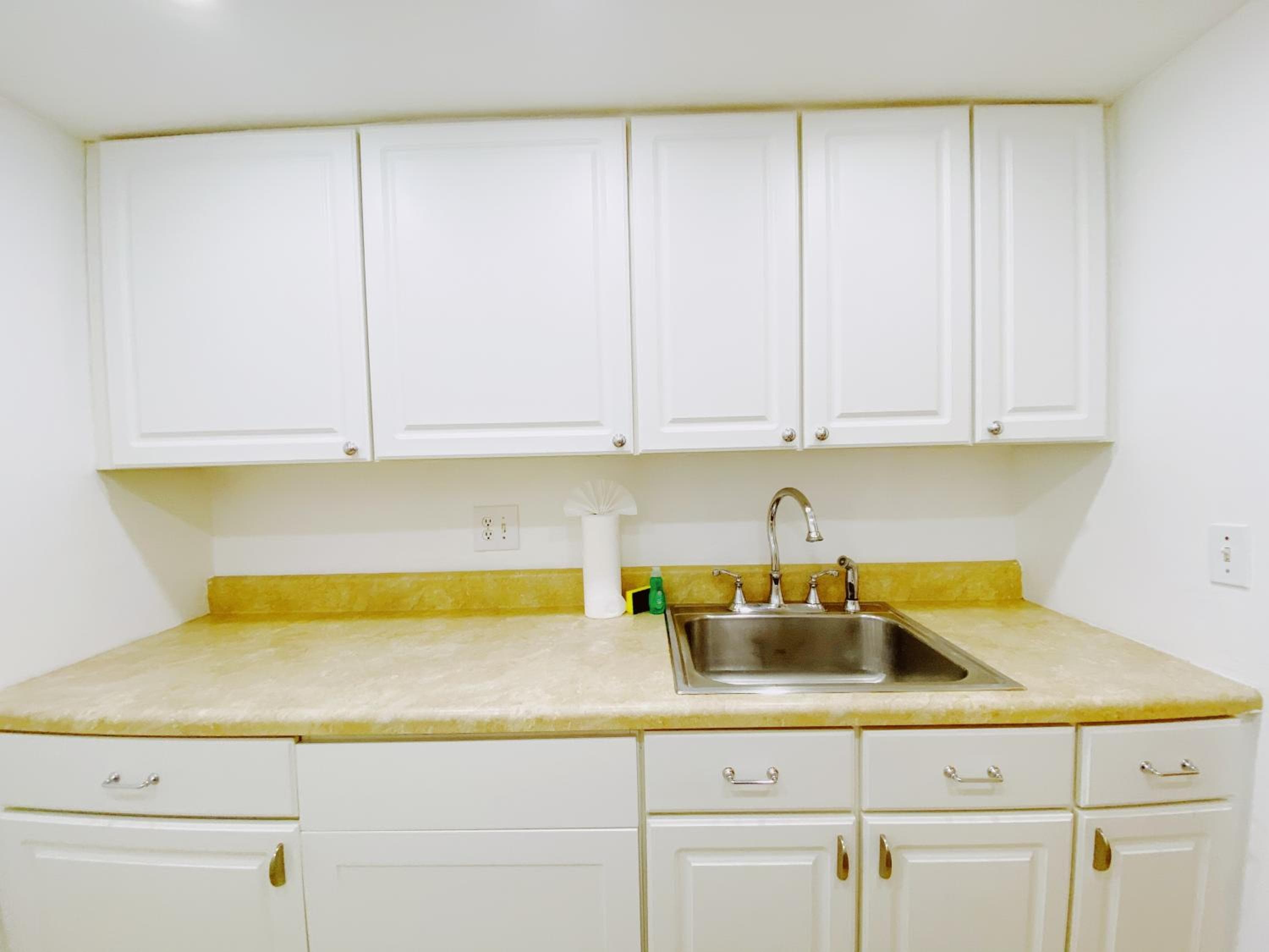 Bayview Regency Apartments By Lowkl — 24