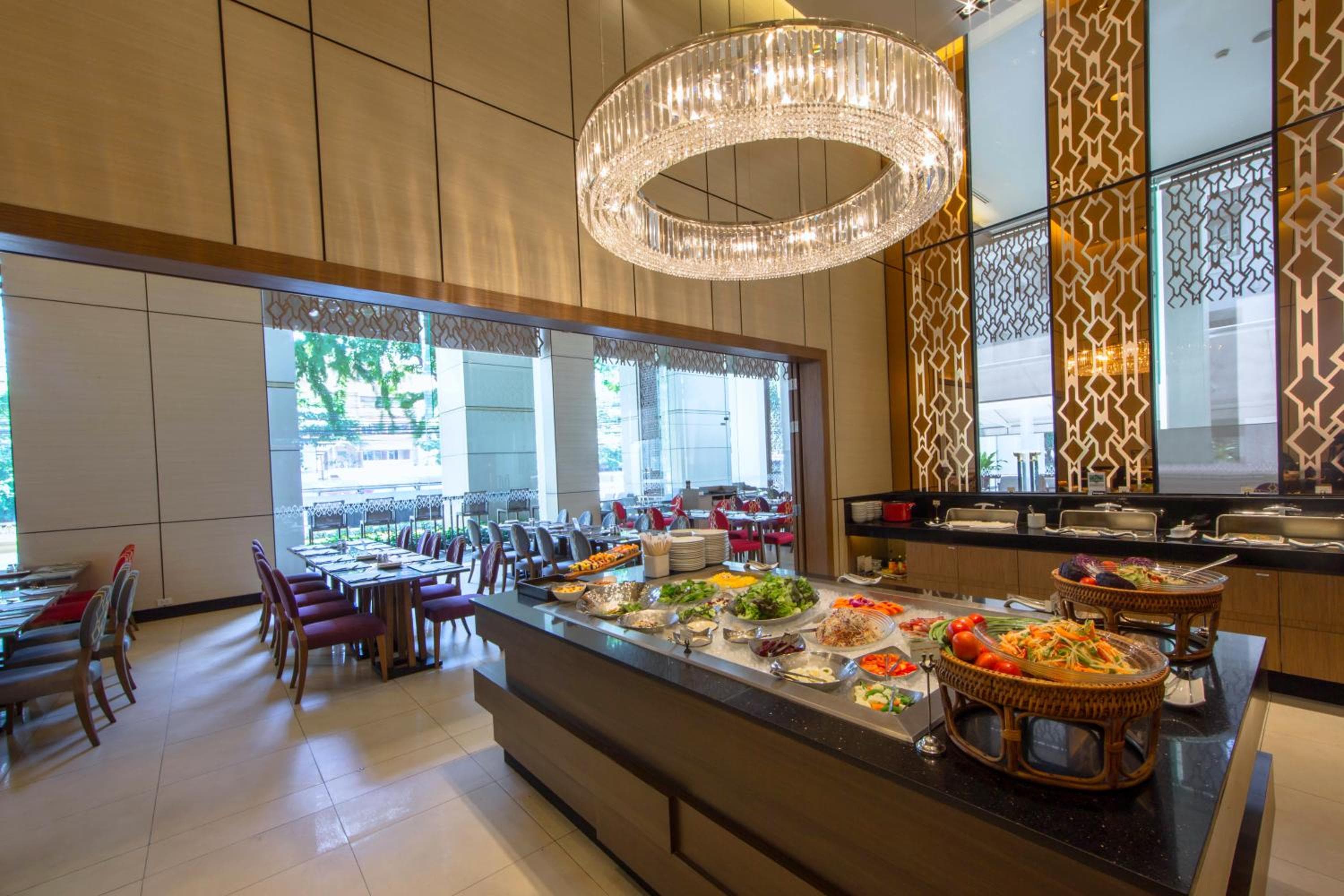 Grande Centre Point Ploenchit — 11