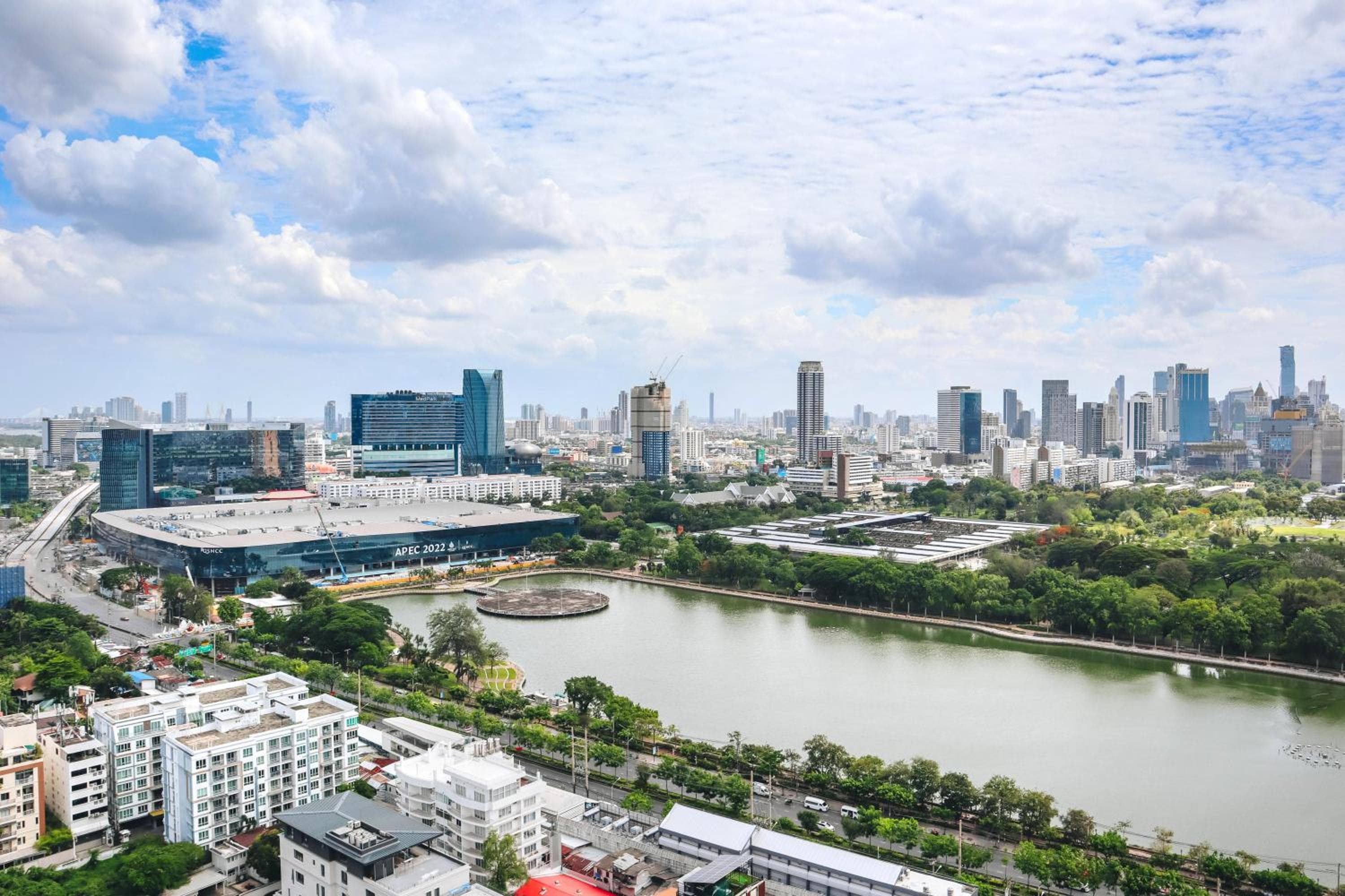 Shama Lakeview Asoke Bangkok — 9