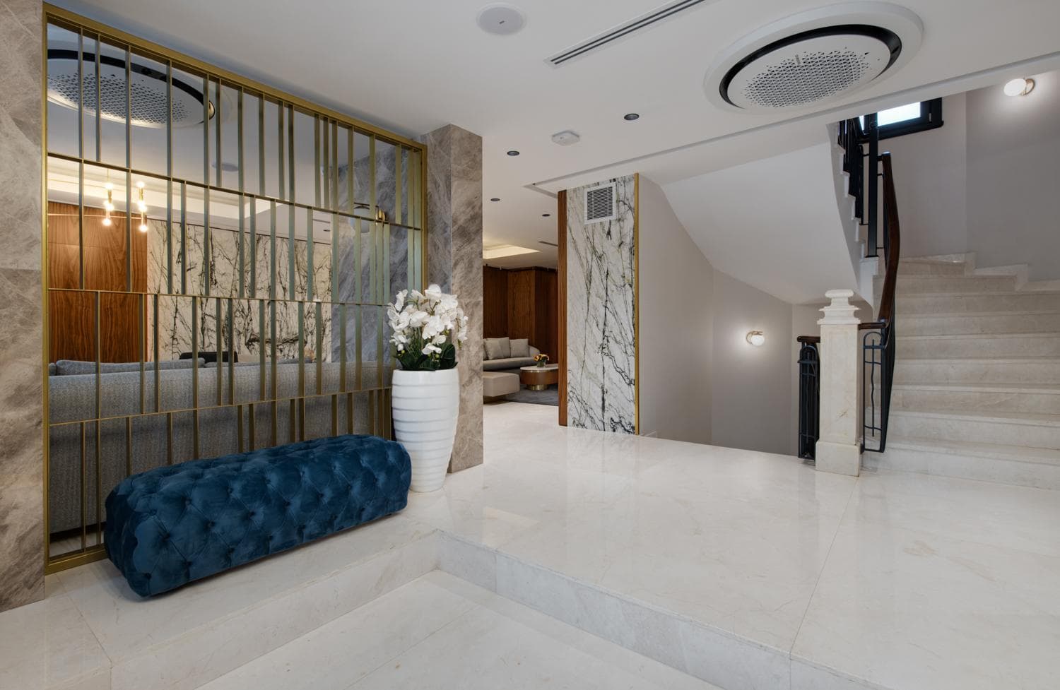 Gleam Collection Hotel — 8