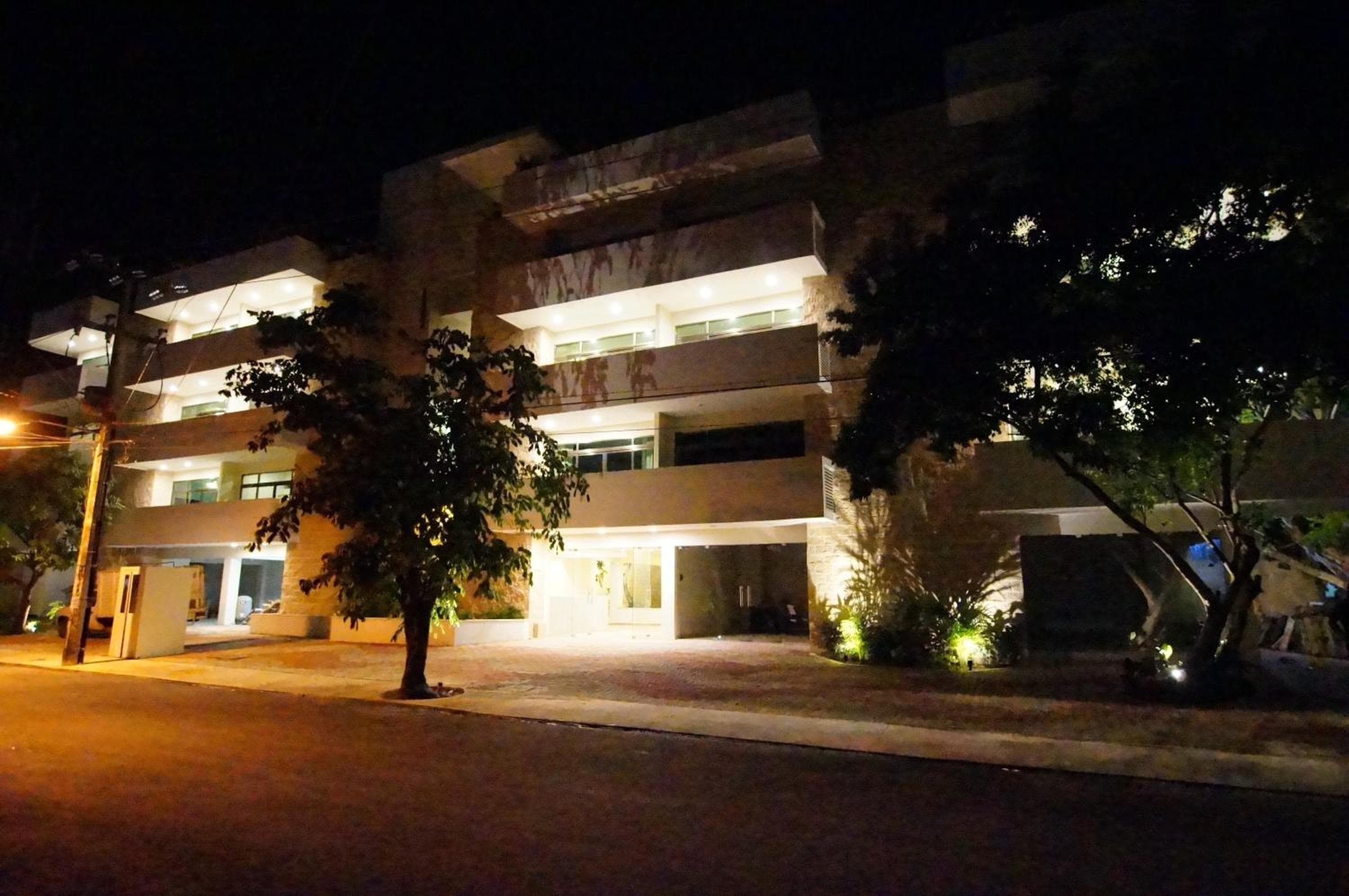 Angelo's Hotel — 28