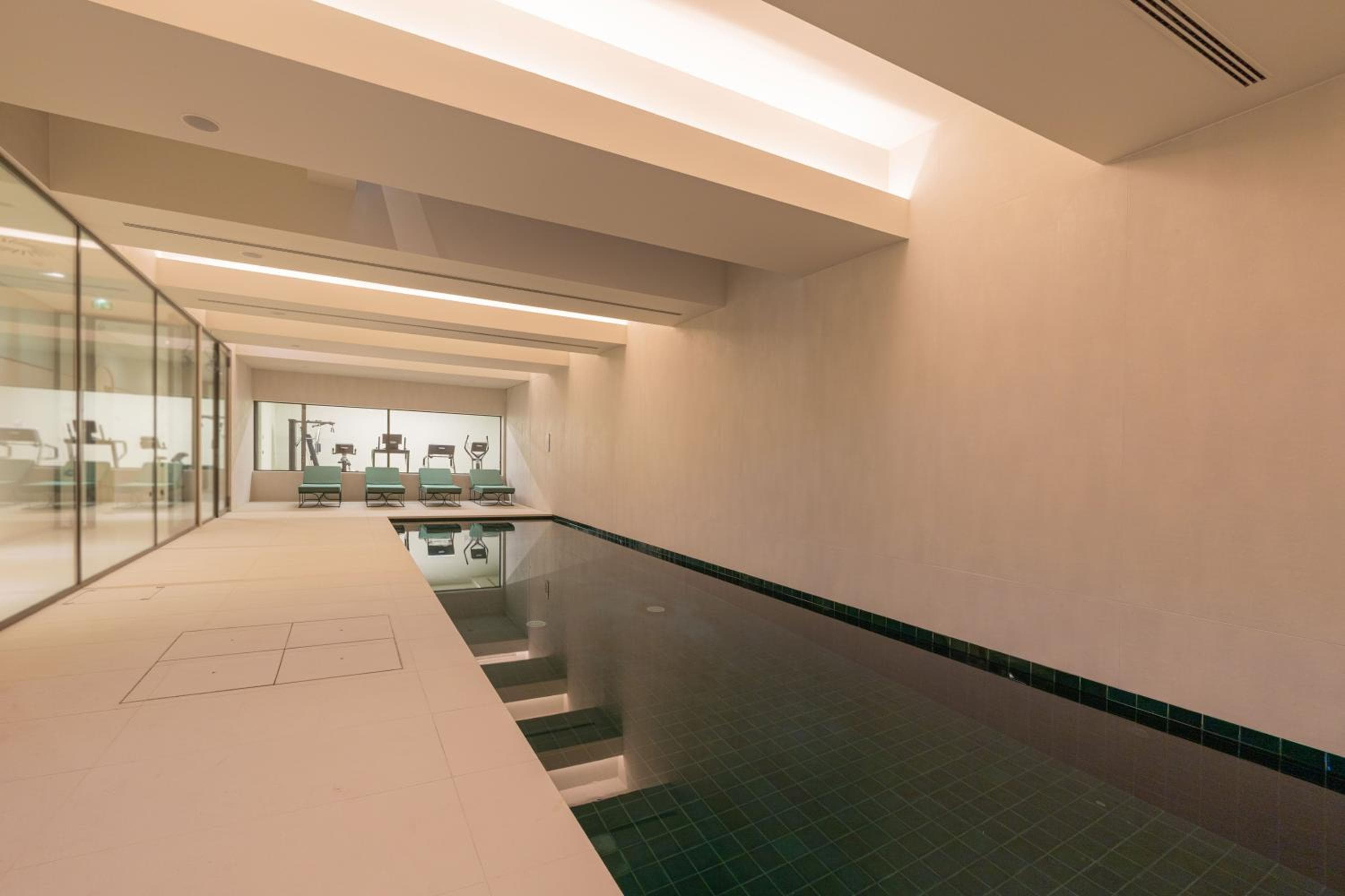 LUSTER Hotel — 27