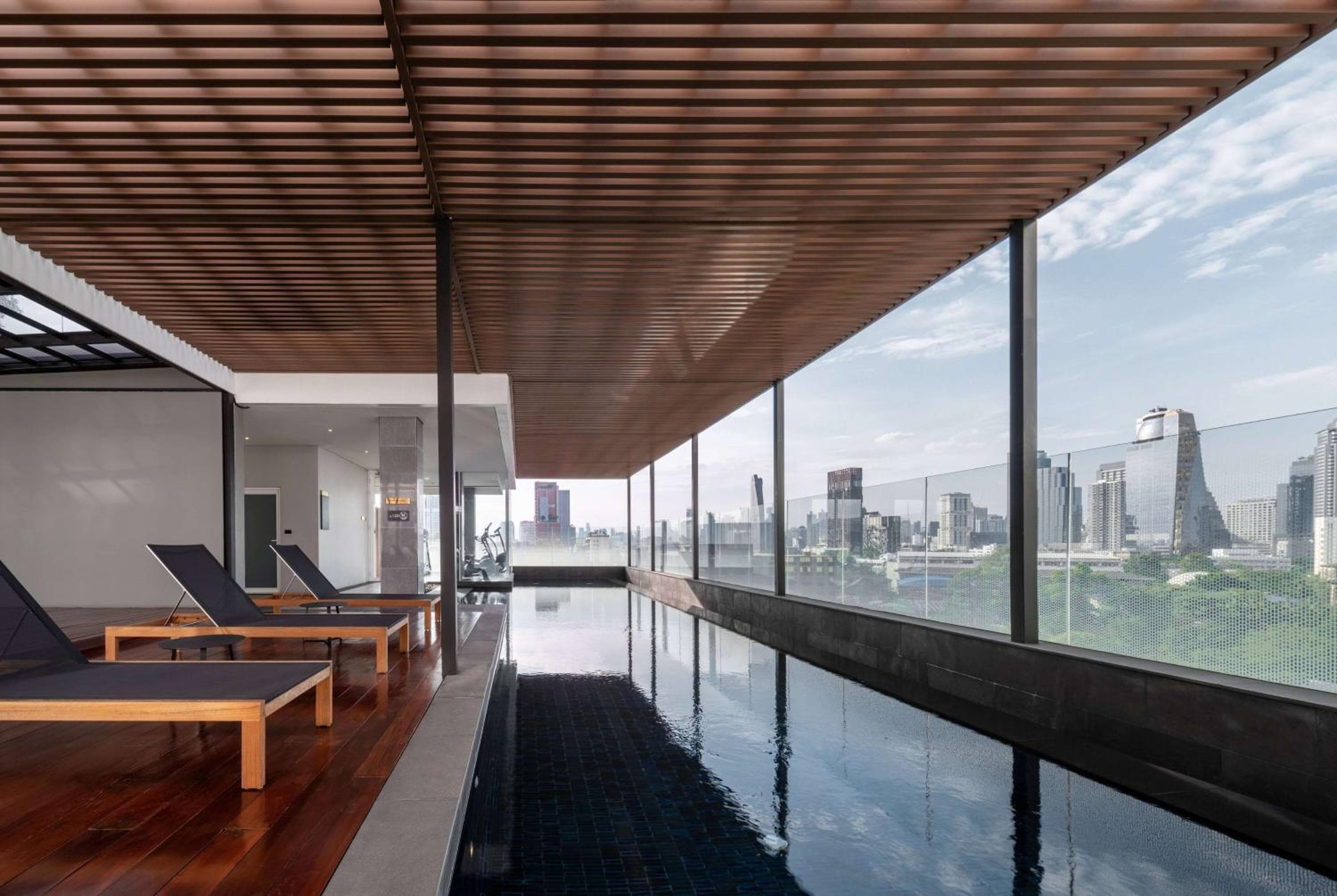 Wyndham Garden Bangkok Sukhumvit 42 — 9