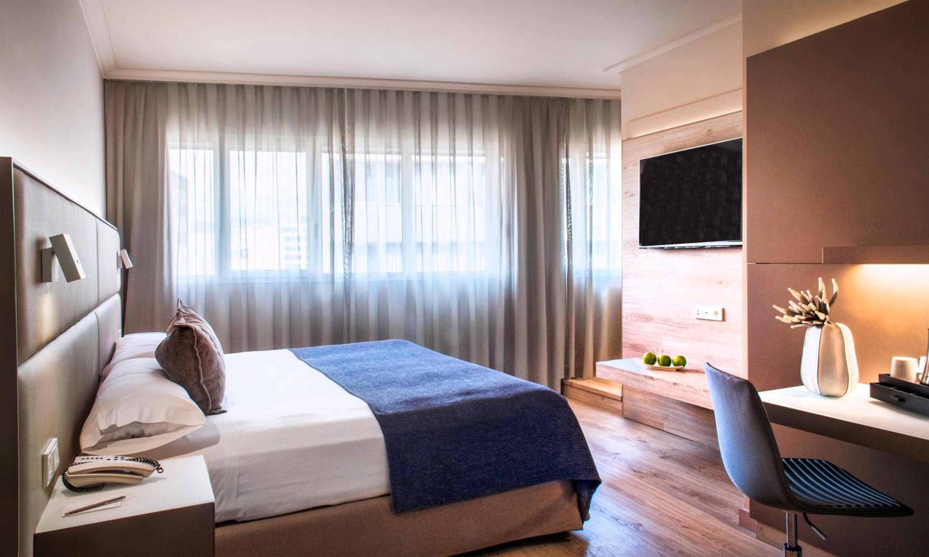 Sallés Hotel Pere IV — 3