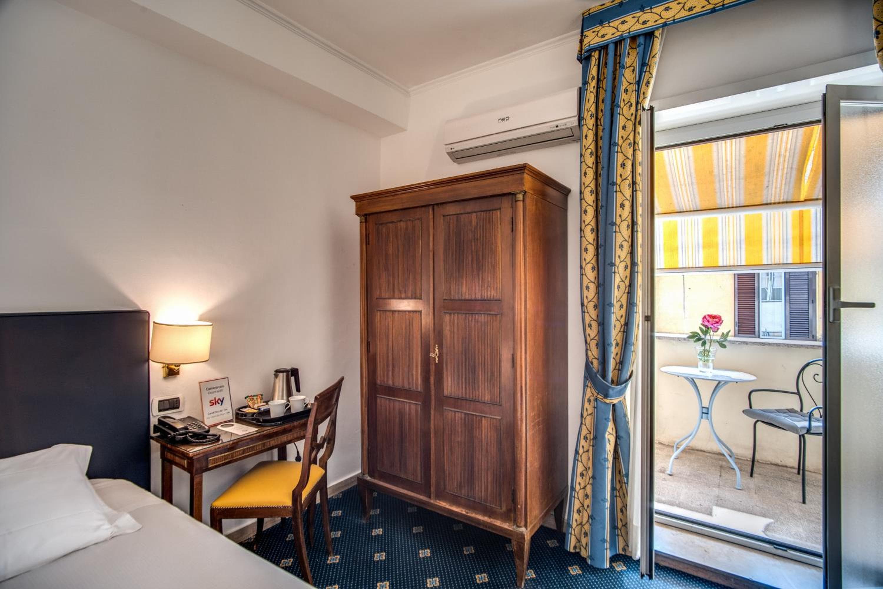 Hotel Napoleón — 19