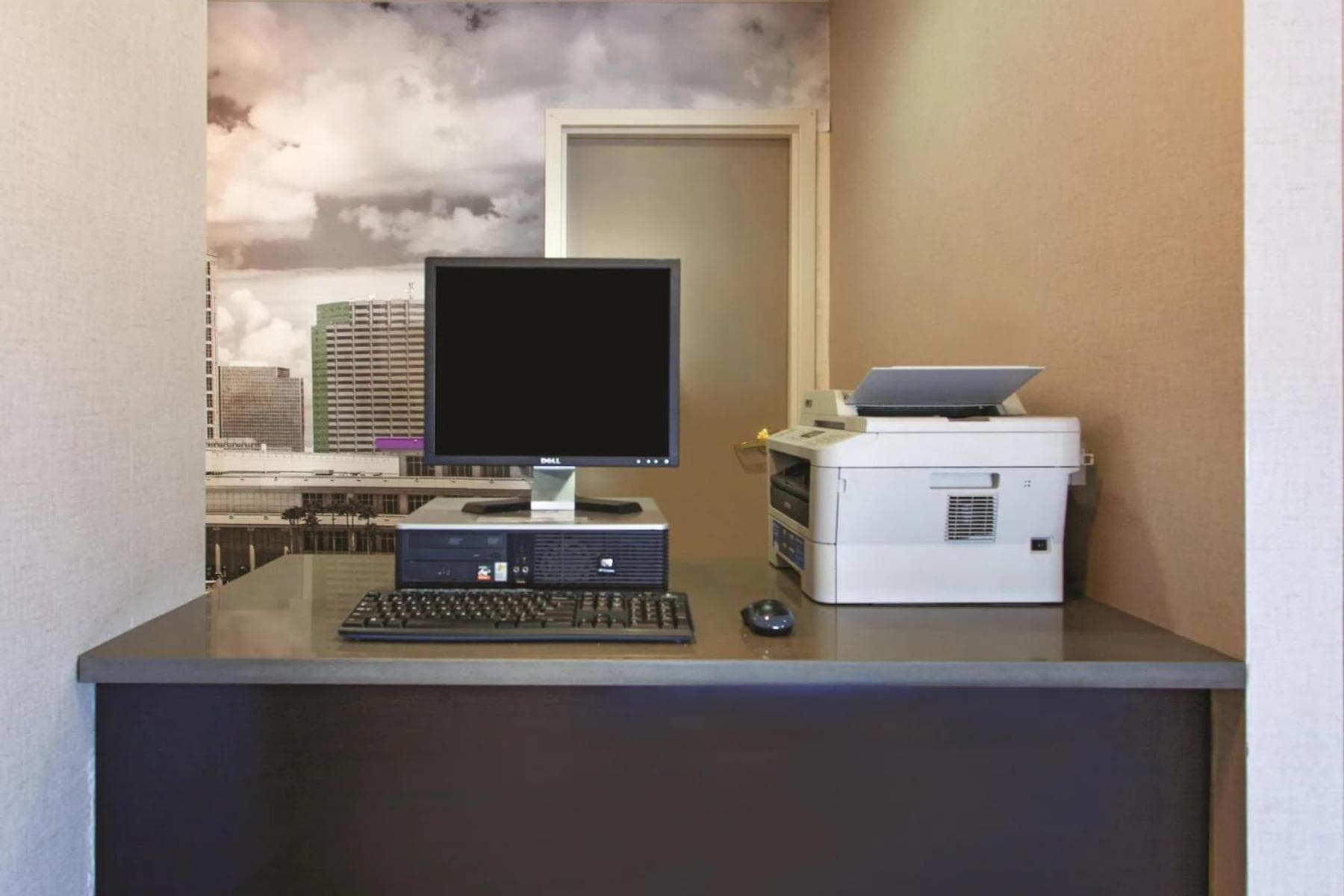 La Quinta by Wyndham Tampa Bay Area-Tampa South — 3
