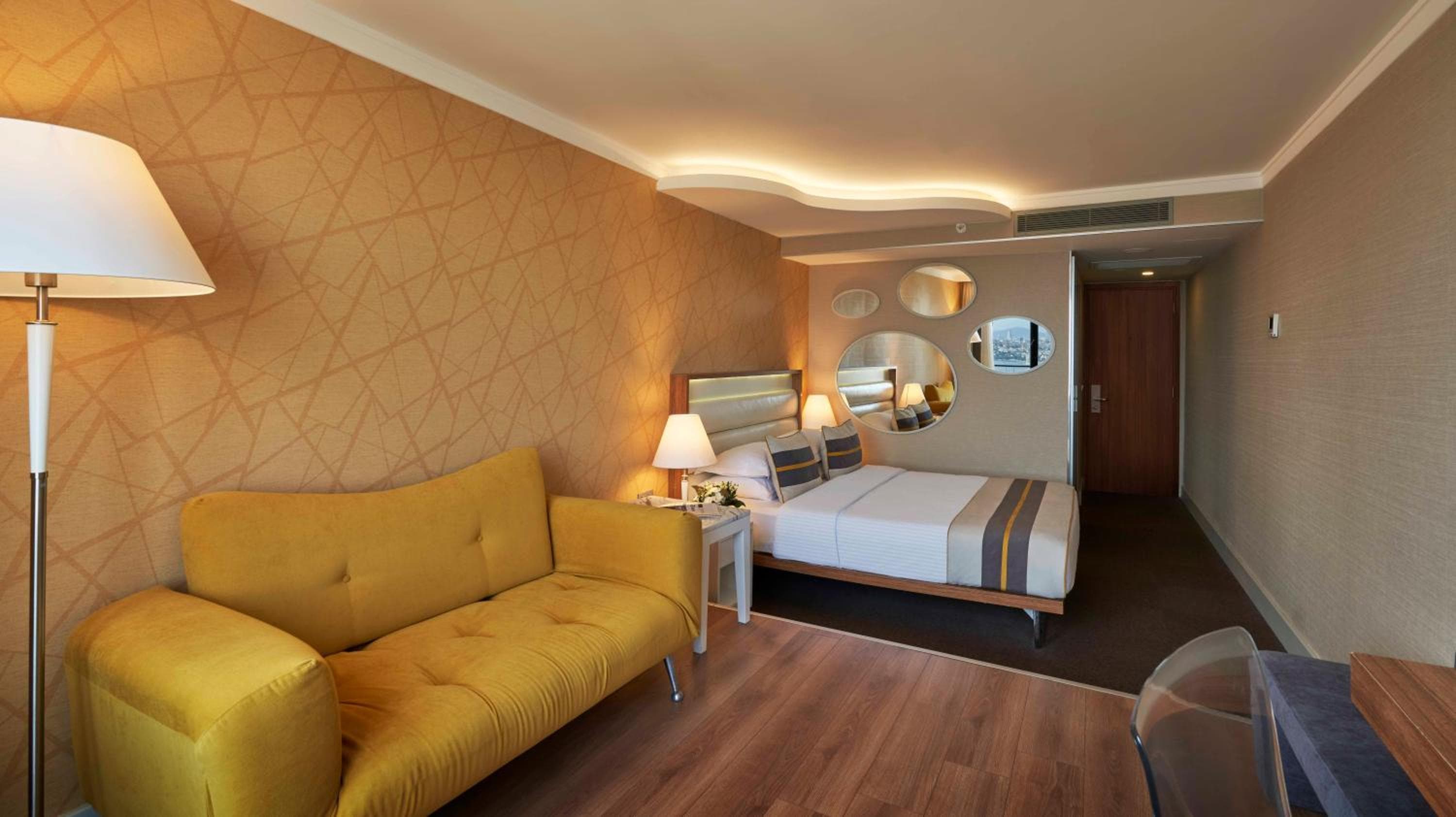 Richmond Istanbul — 17