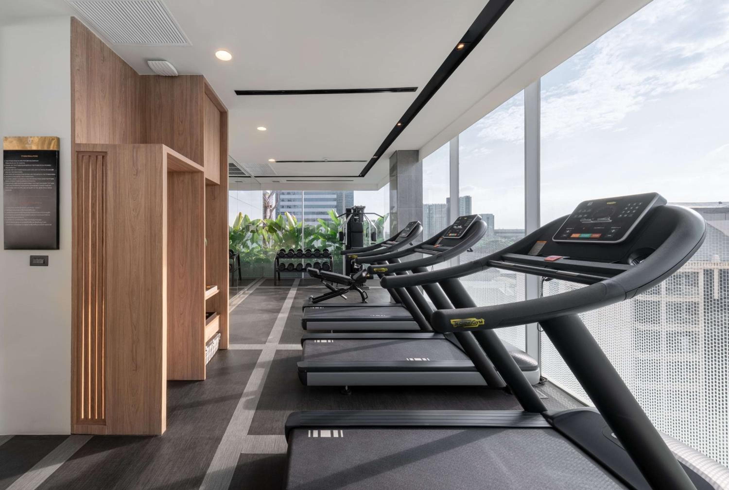 Wyndham Garden Bangkok Sukhumvit 42 — 12