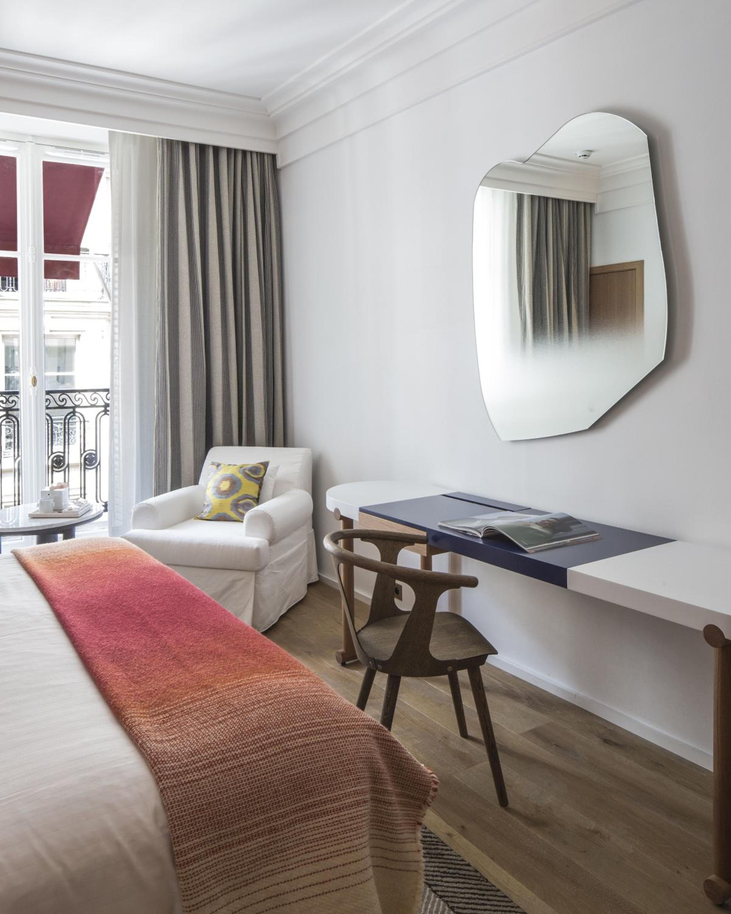 Hotel Vernet Champs Elysées Parigi — 21
