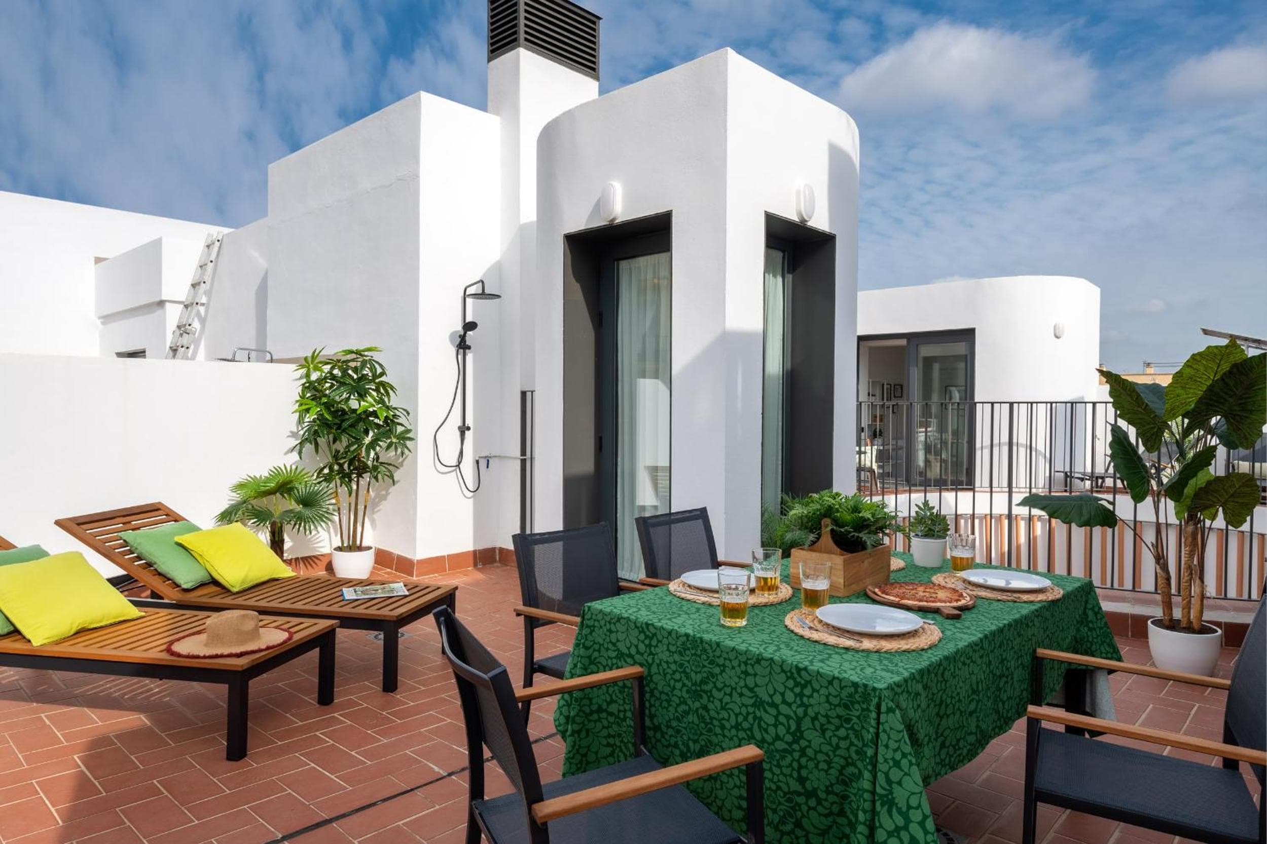 AvantiStays Clavel, la terraza te conquistará — 1