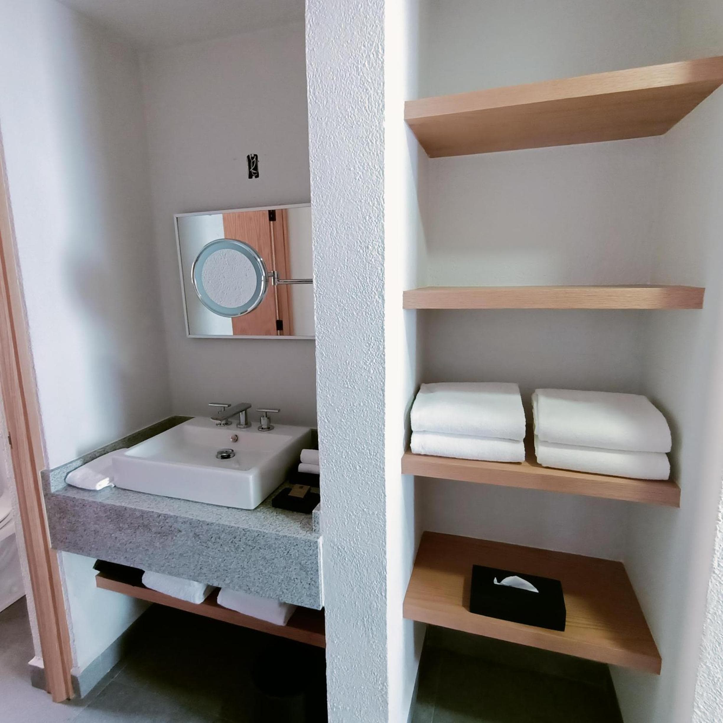 Sunrock Hotel & Suites — 27