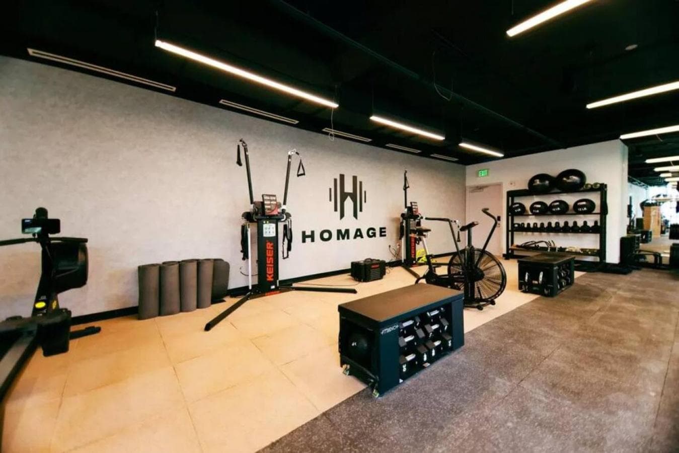 Modern 1 Bed Condo across from Bayside in Downtown — 14