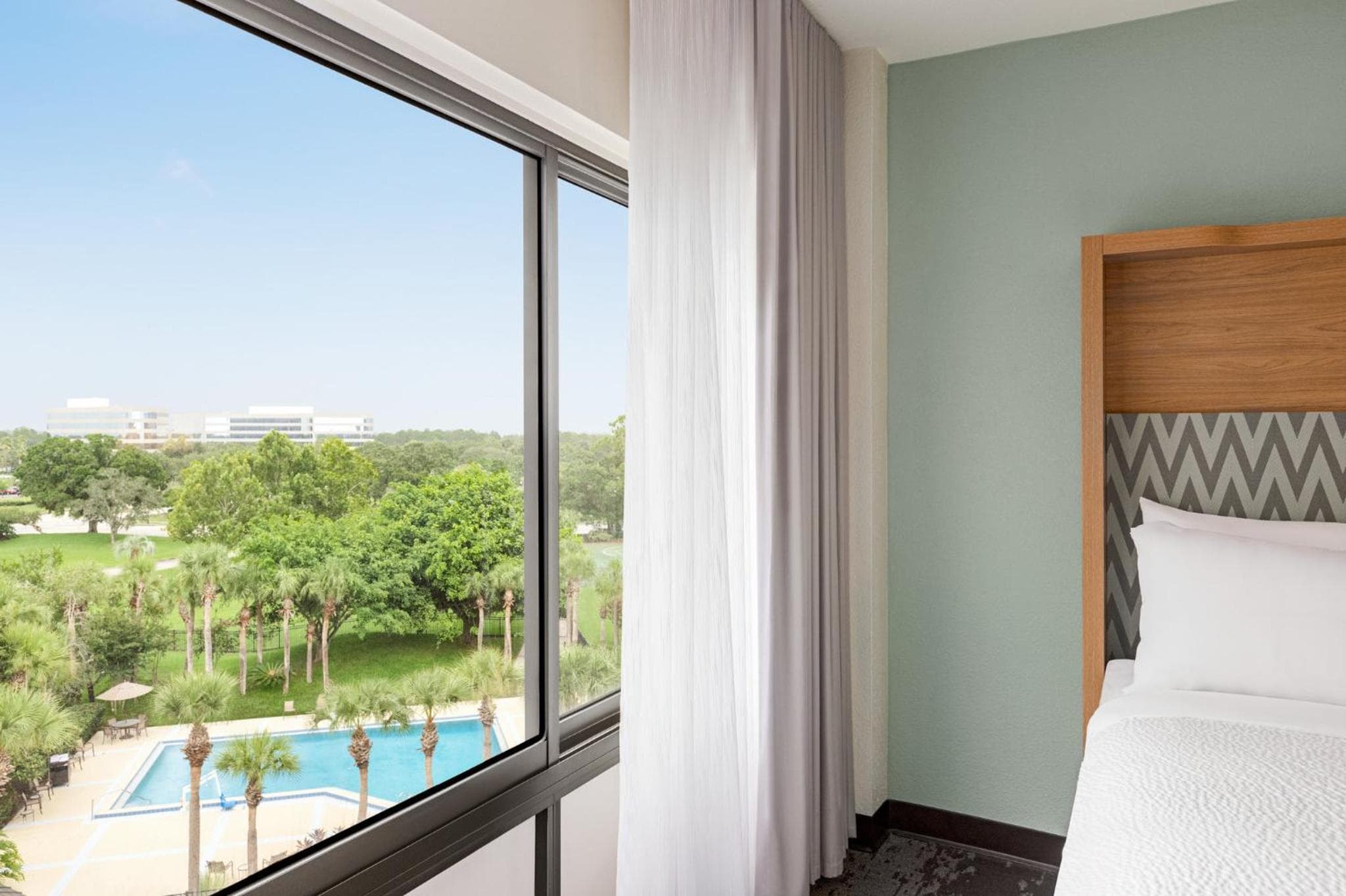Holiday Inn Orlando International Airport by IHG — 12