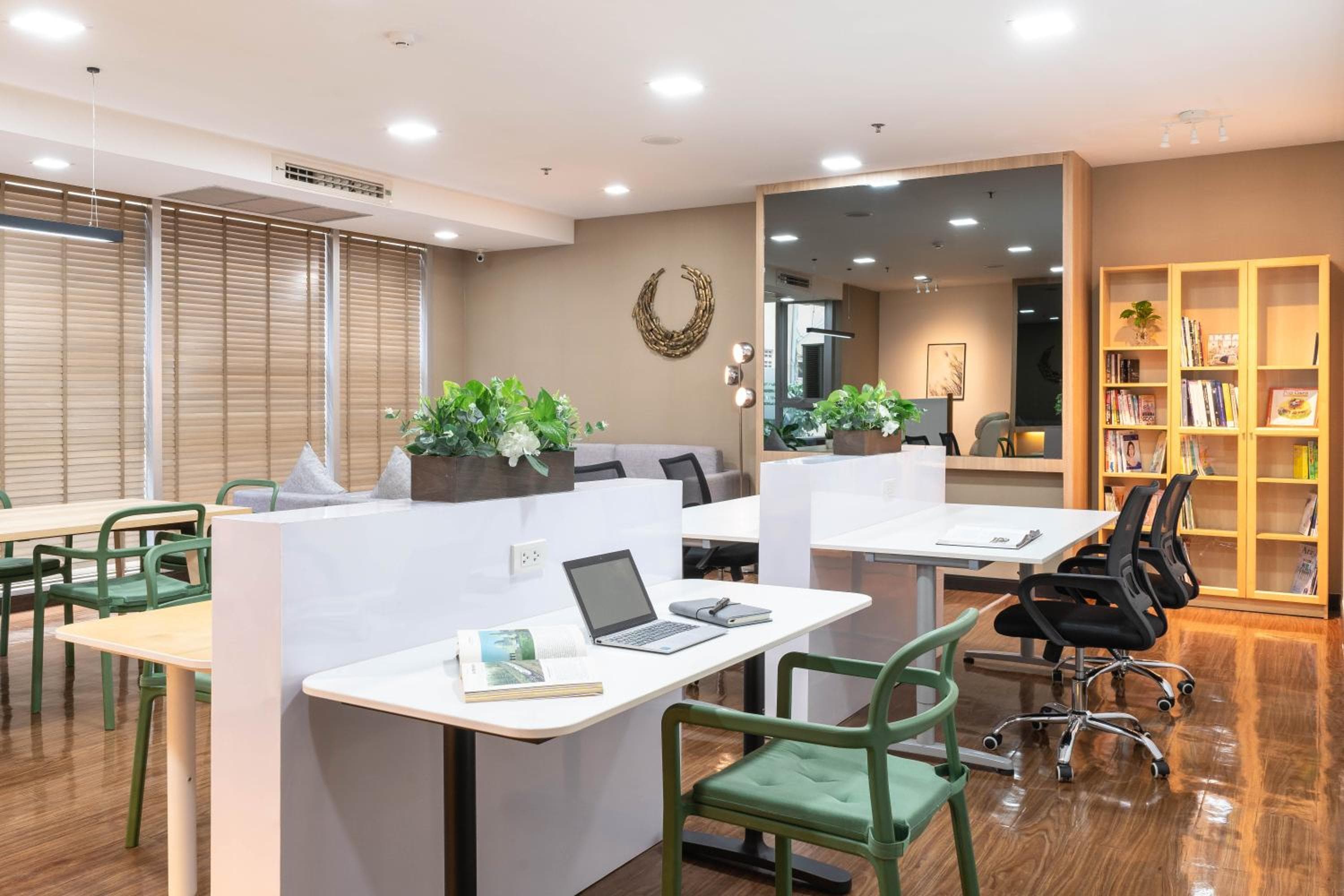 Jasmine Grande Residence Suite Bangkok — 20