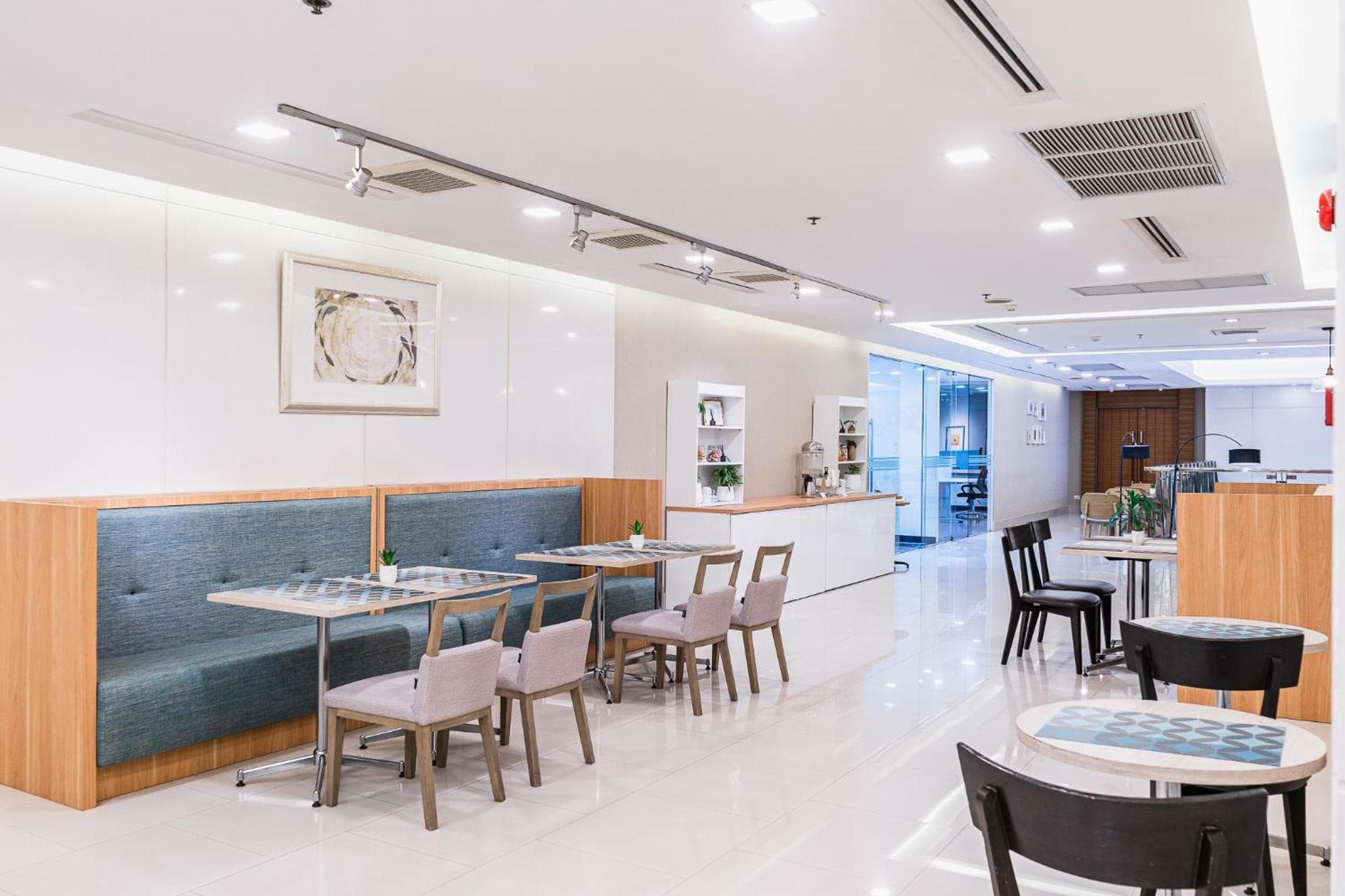 Jasmine Grande Residence Suite Bangkok — 13