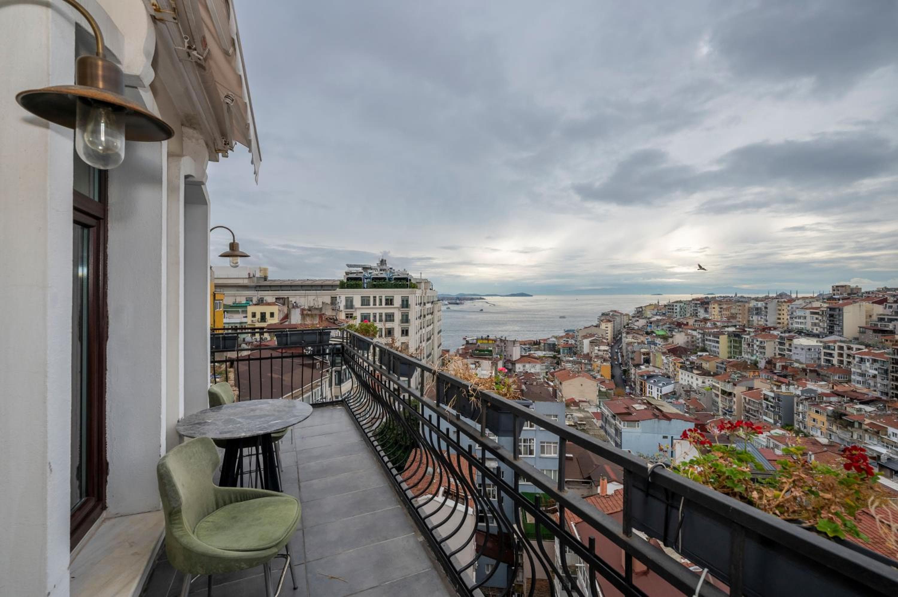 Juno Hotel Taksim — 6