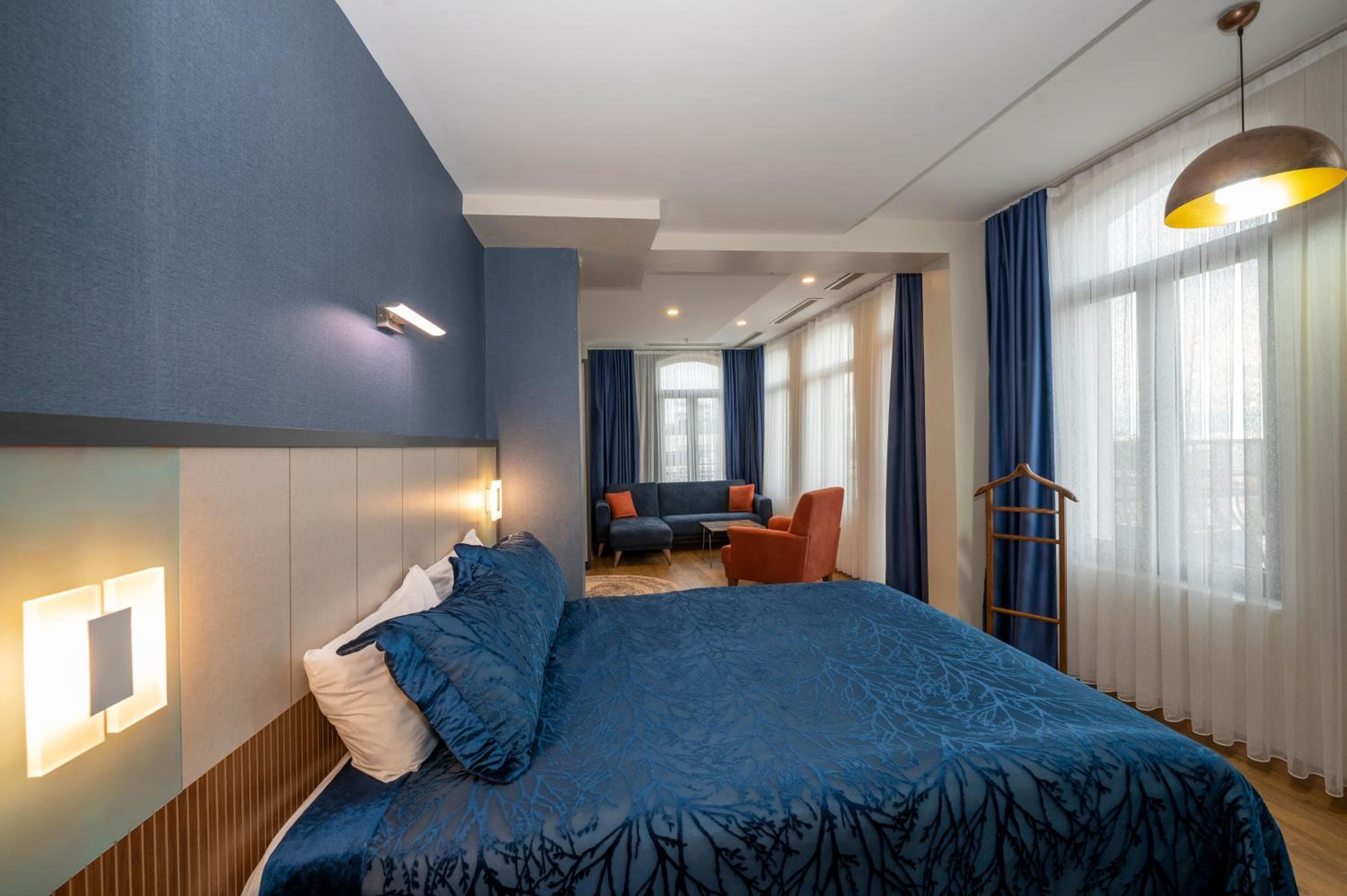 Juno Hotel Taksim — 14