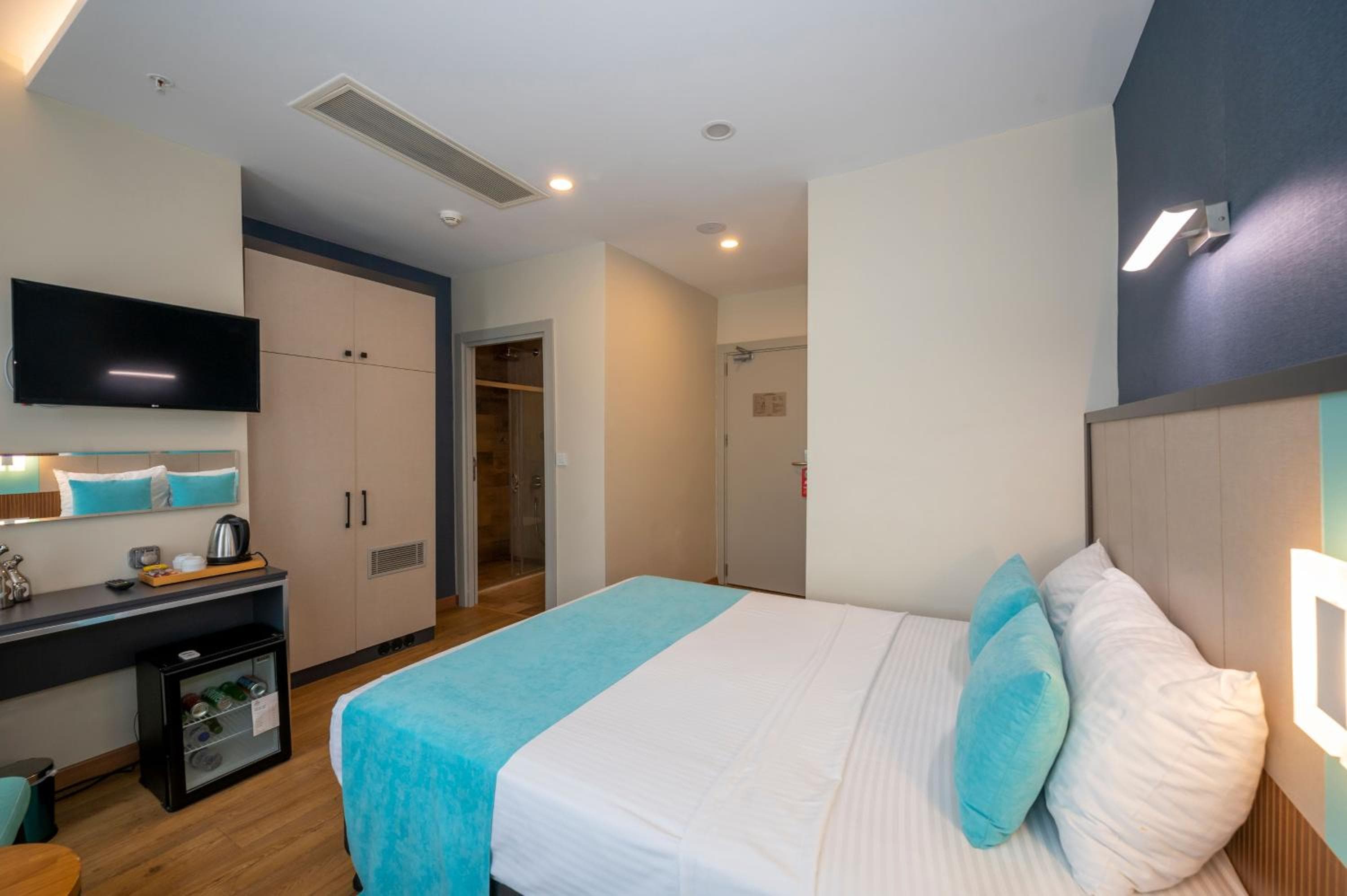 Juno Hotel Taksim — 3