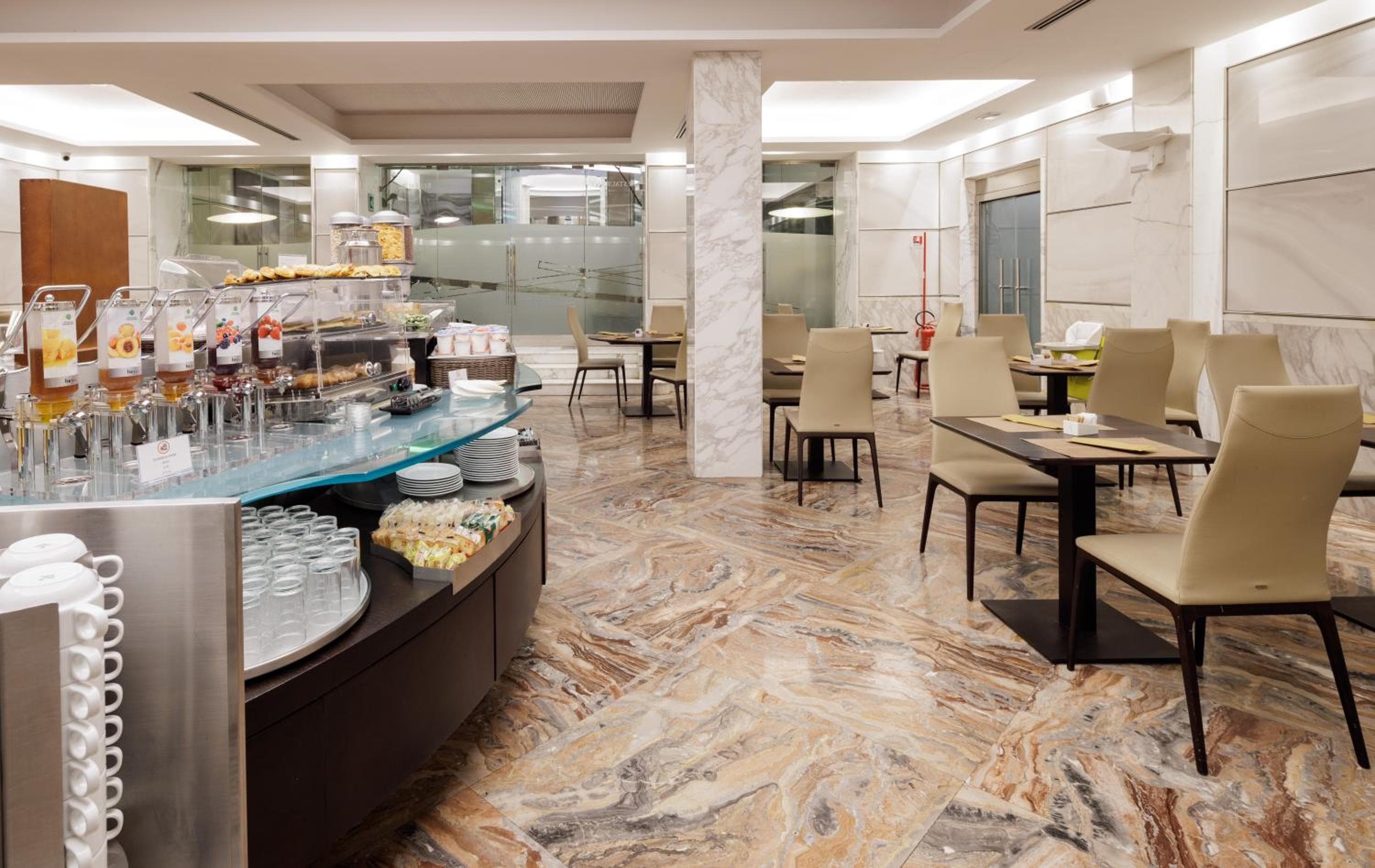 Best Western Plus Hotel Universo — 19