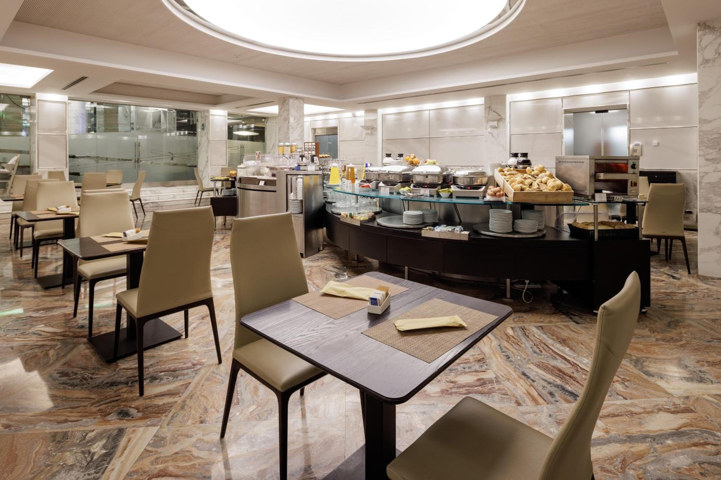 Best Western Plus Hotel Universo — 21