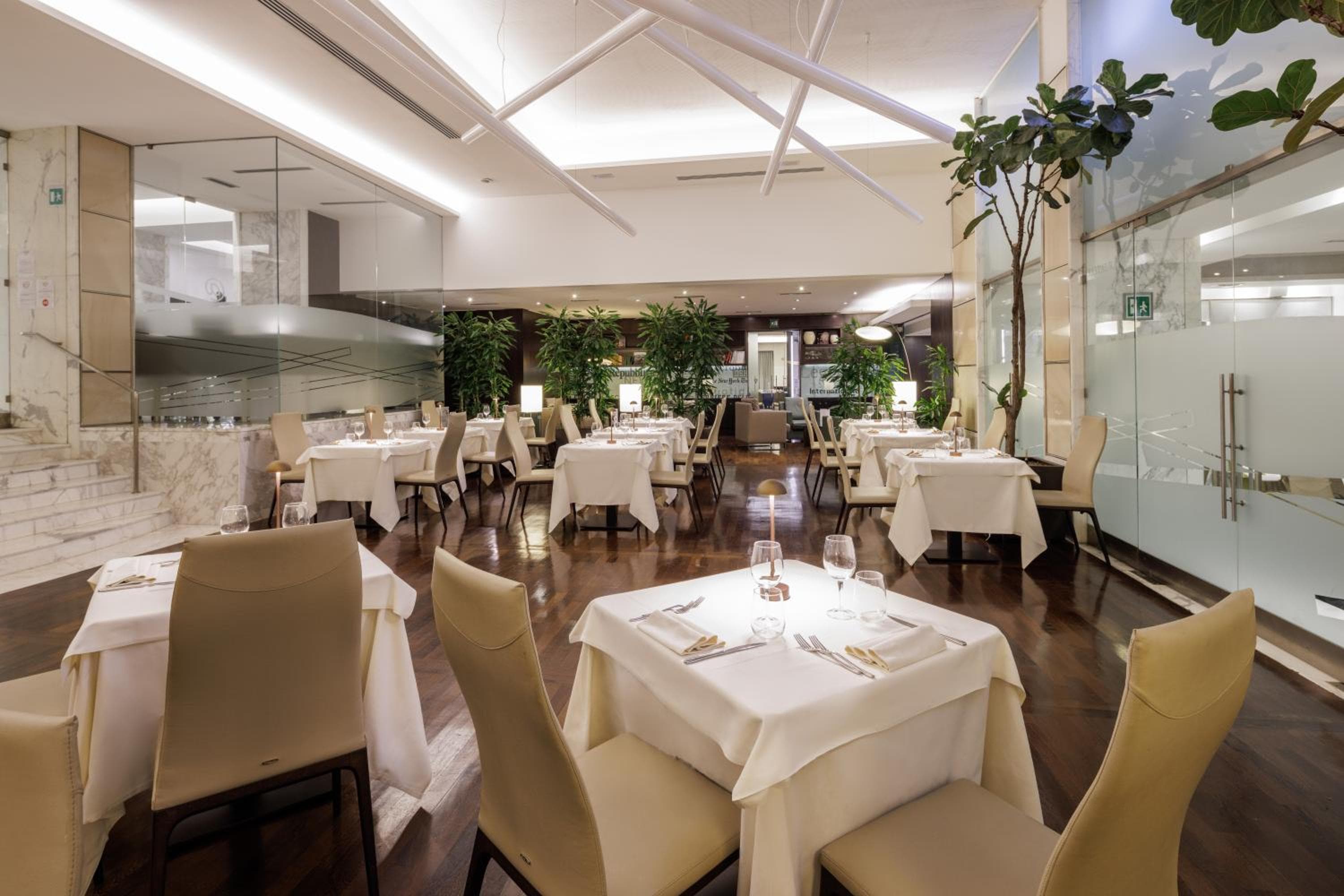 Best Western Plus Hotel Universo — 14