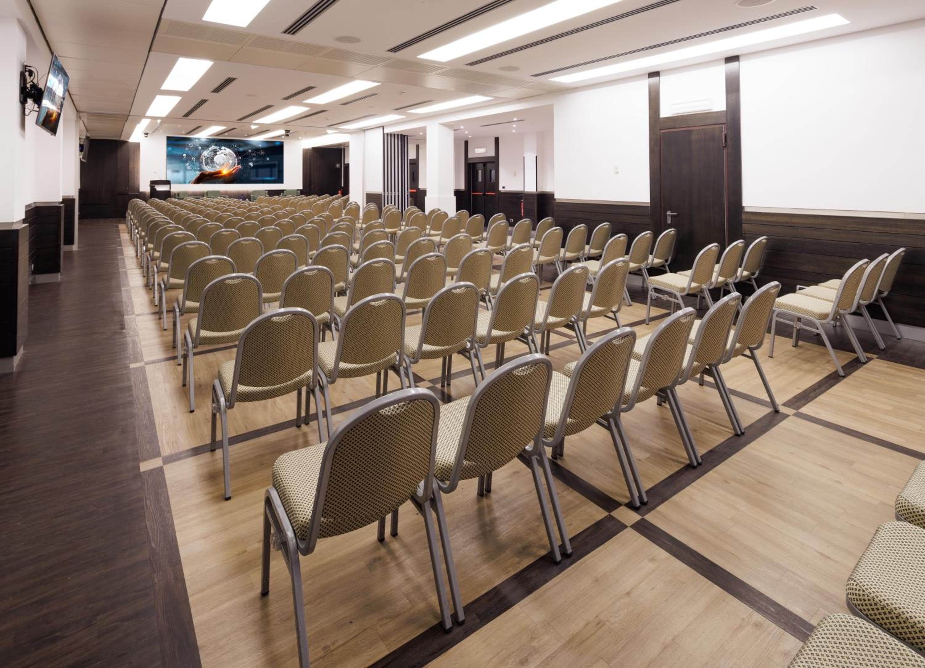 Best Western Plus Hotel Universo — 6