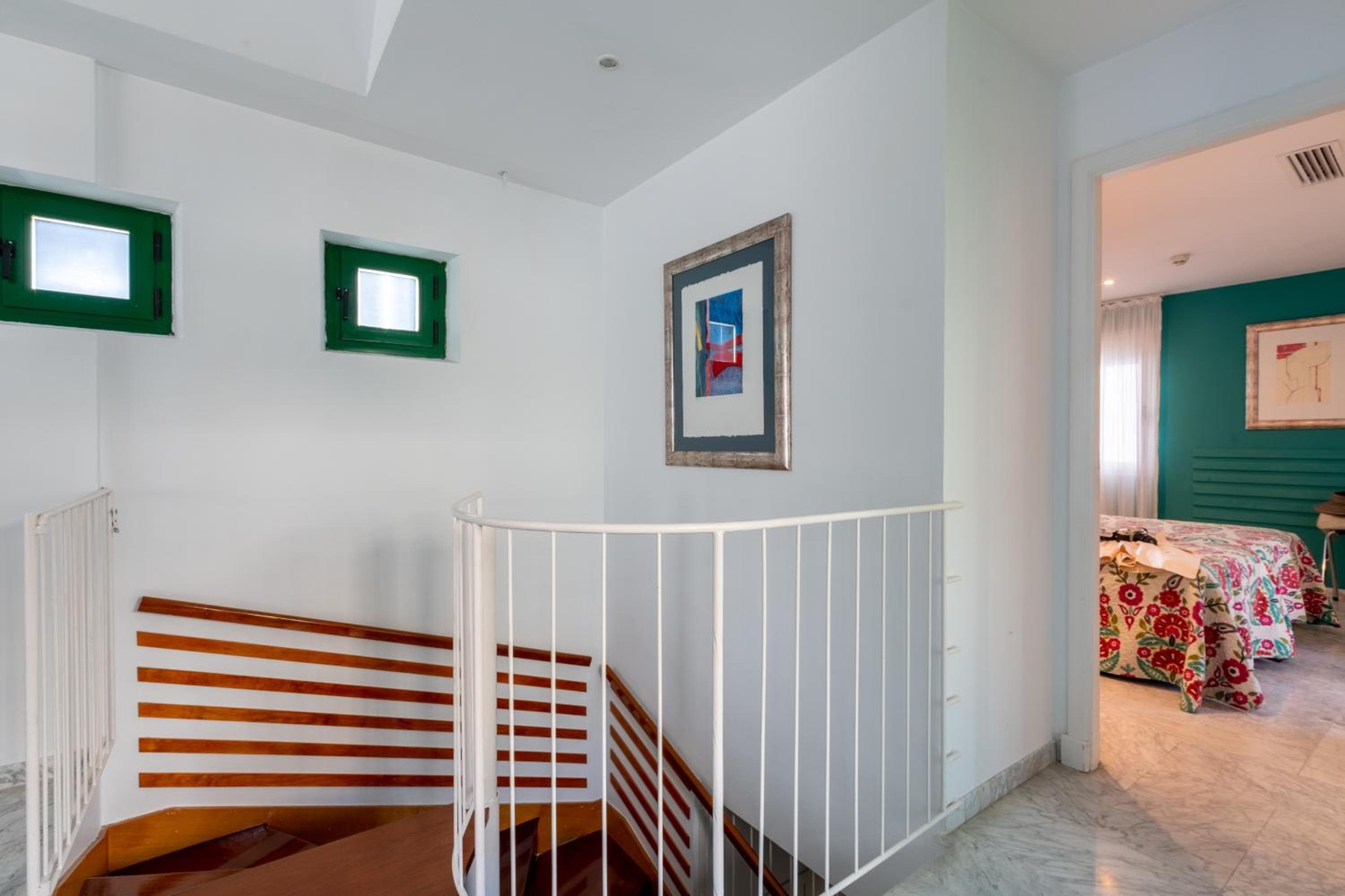 Sevilla Central Suites Apartamentos Puerta Jerez — 8