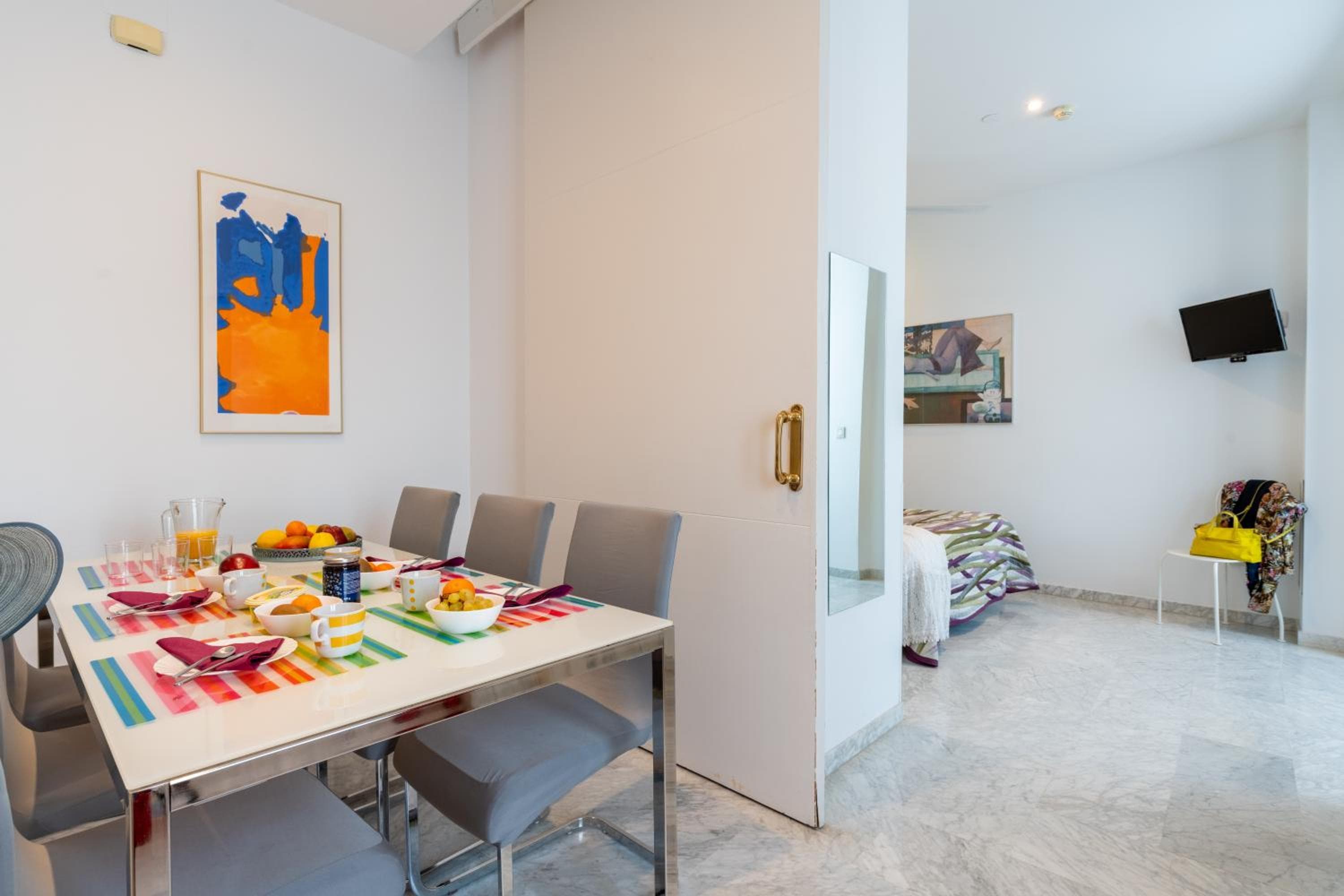 Sevilla Central Suites Apartments Puerta Jerez — 13