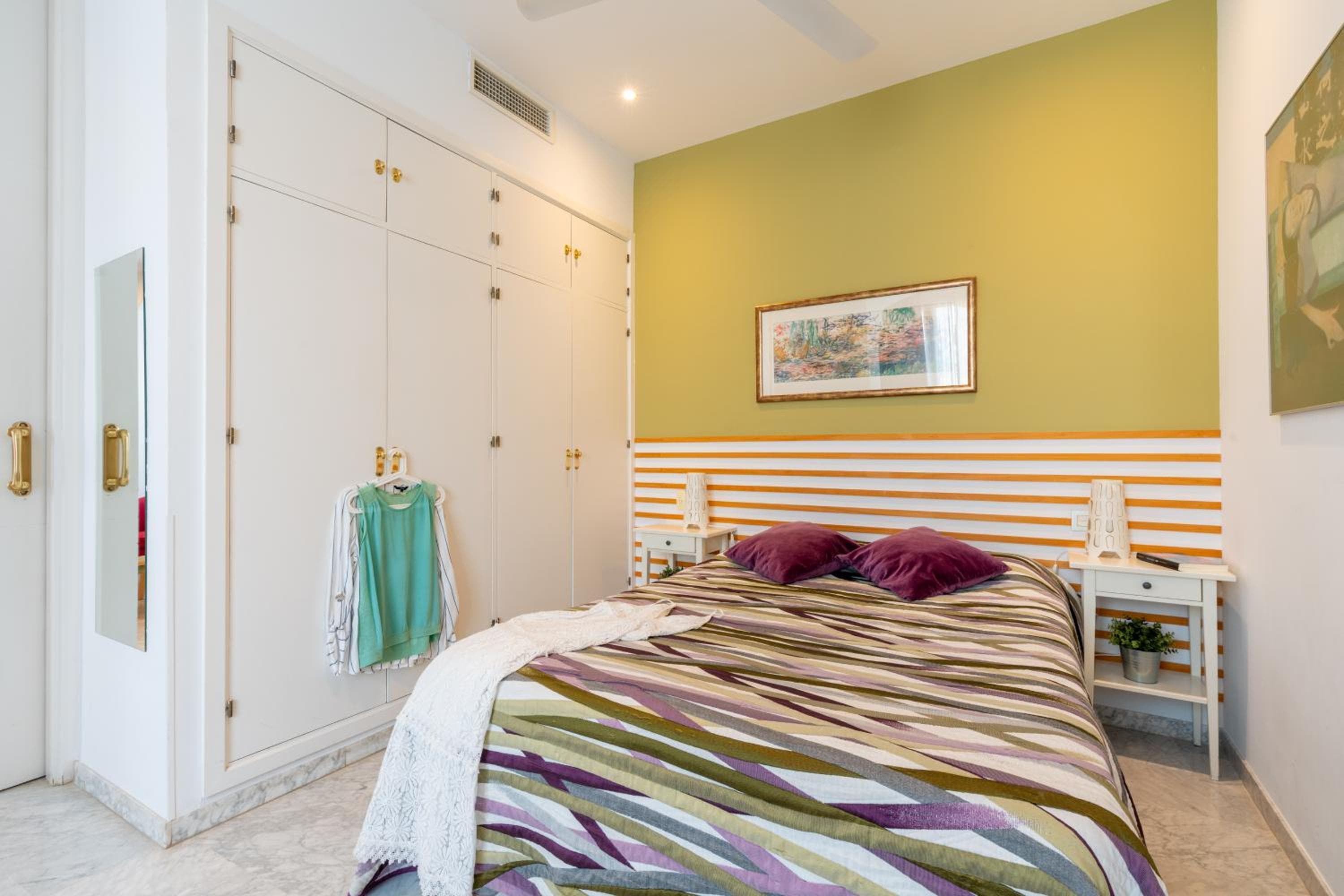 Sevilla Central Suites Apartments Puerta Jerez — 18