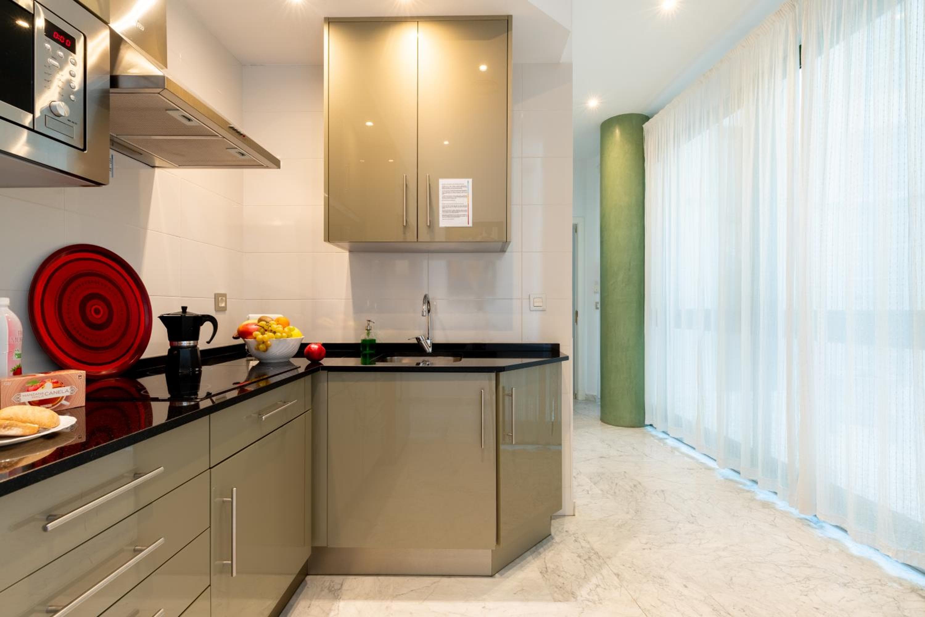 Sevilla Central Suites Apartments Puerta Jerez — 29