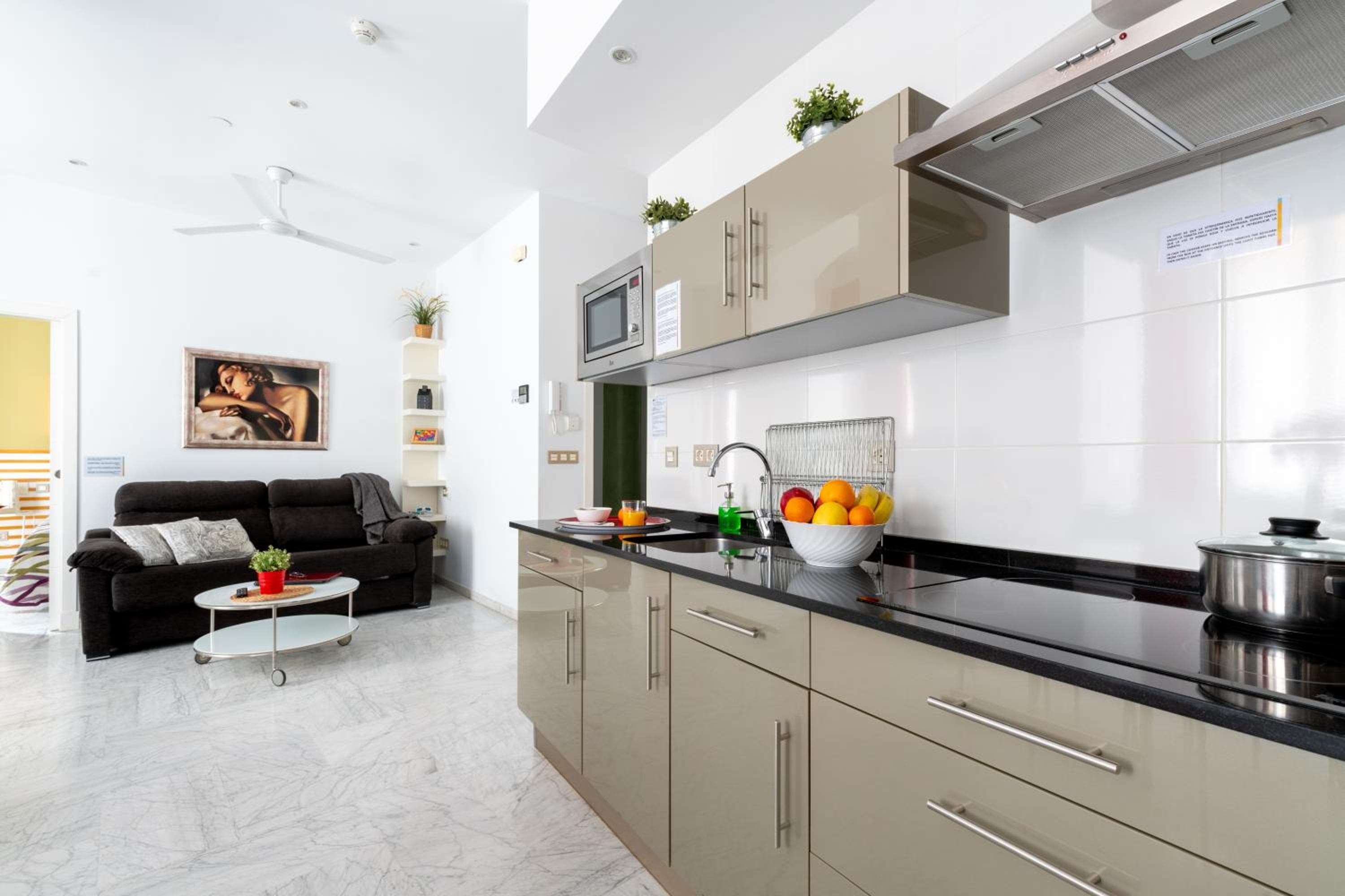 Sevilla Central Suites Apartments Puerta Jerez — 24
