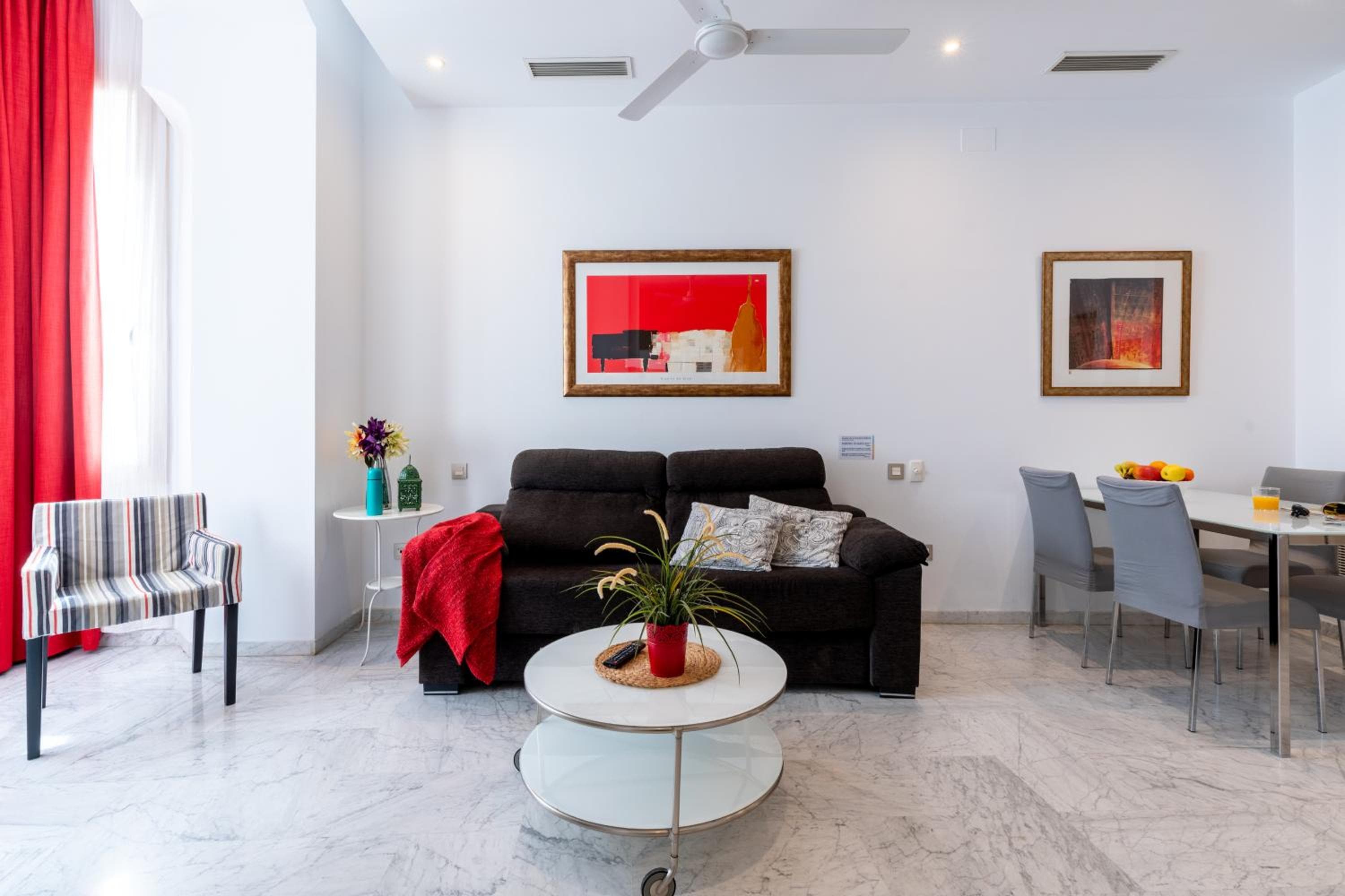 Sevilla Central Suites Apartments Puerta Jerez — 25