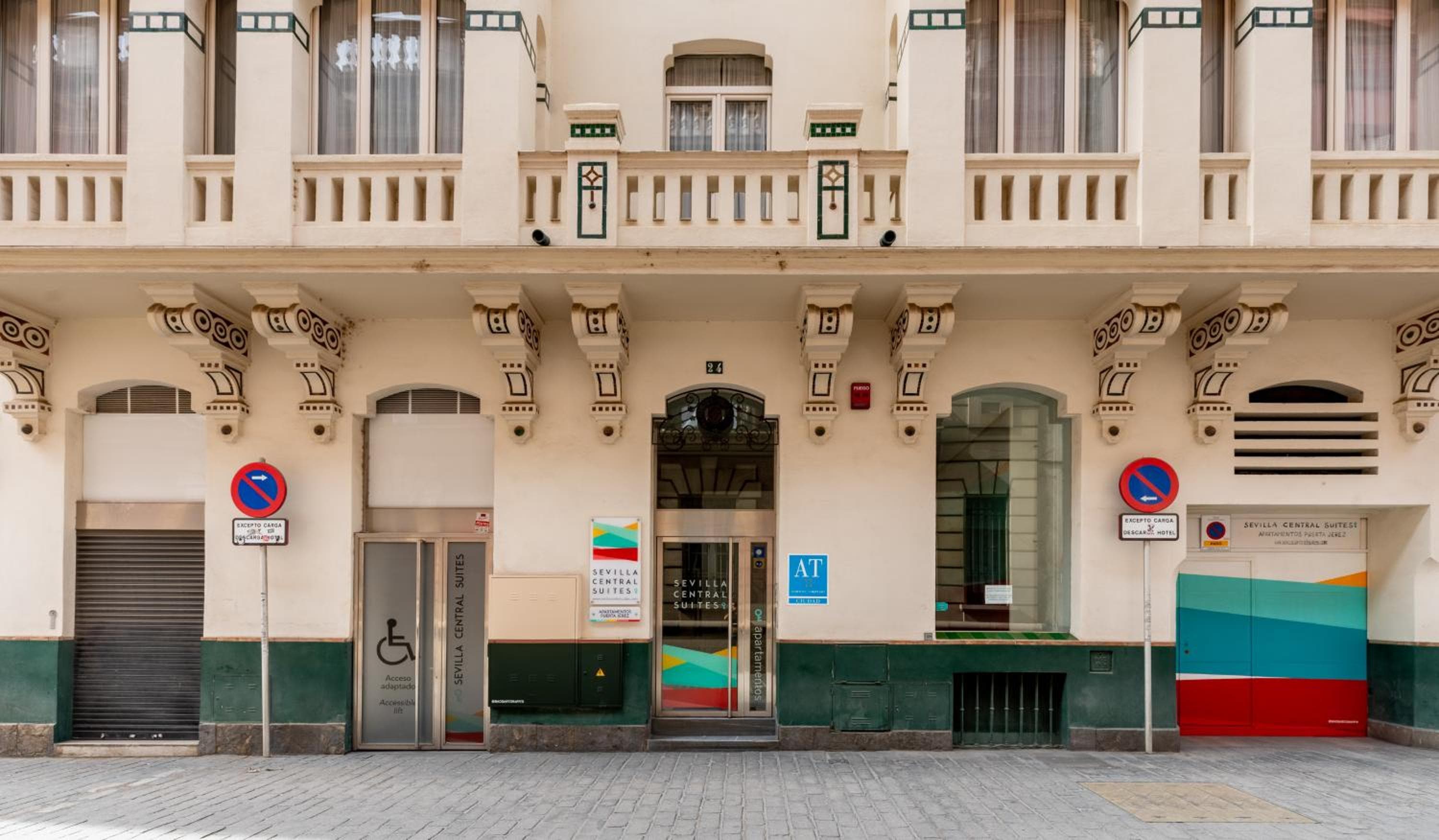 Sevilla Central Suites Apartments Puerta Jerez — 16