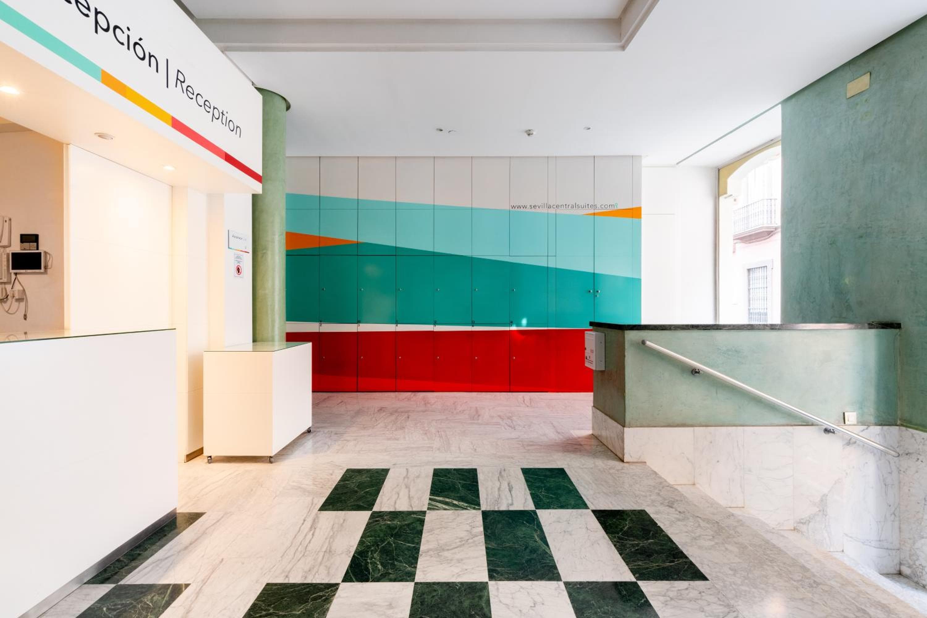 Sevilla Central Suites Apartamentos Puerta Jerez — 23