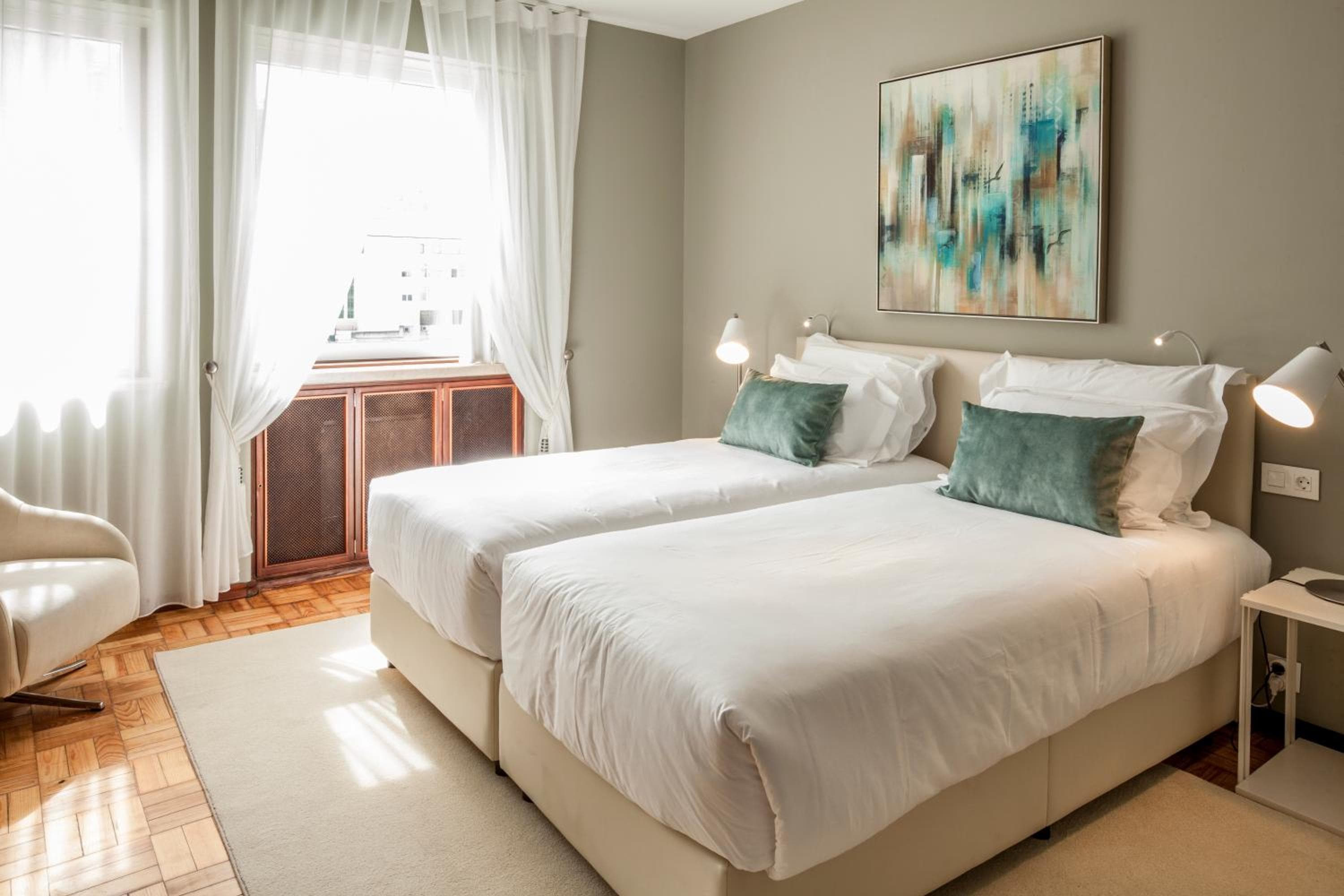 Luzeiros Suites — 8