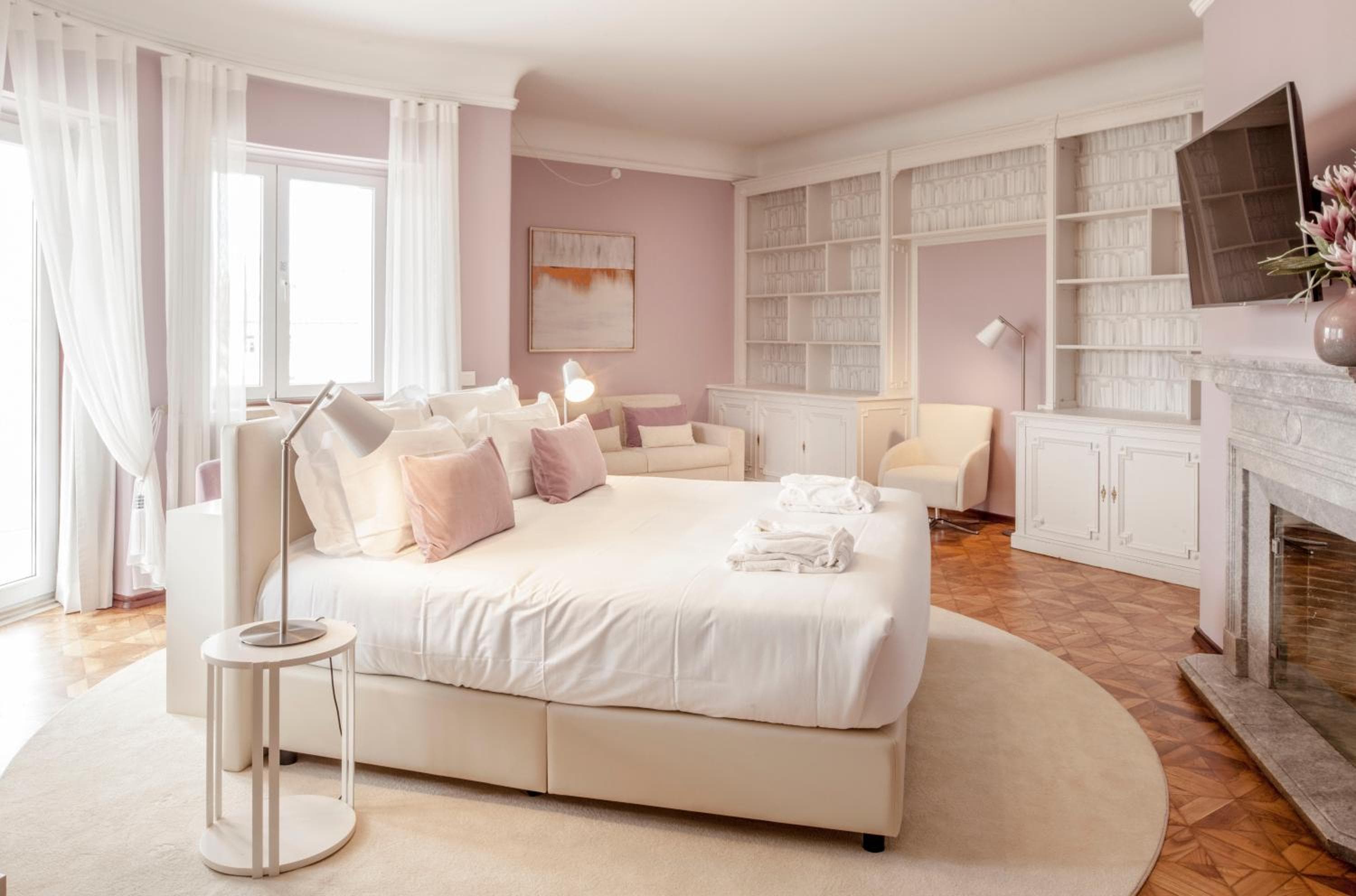 Luzeiros Suites — 18