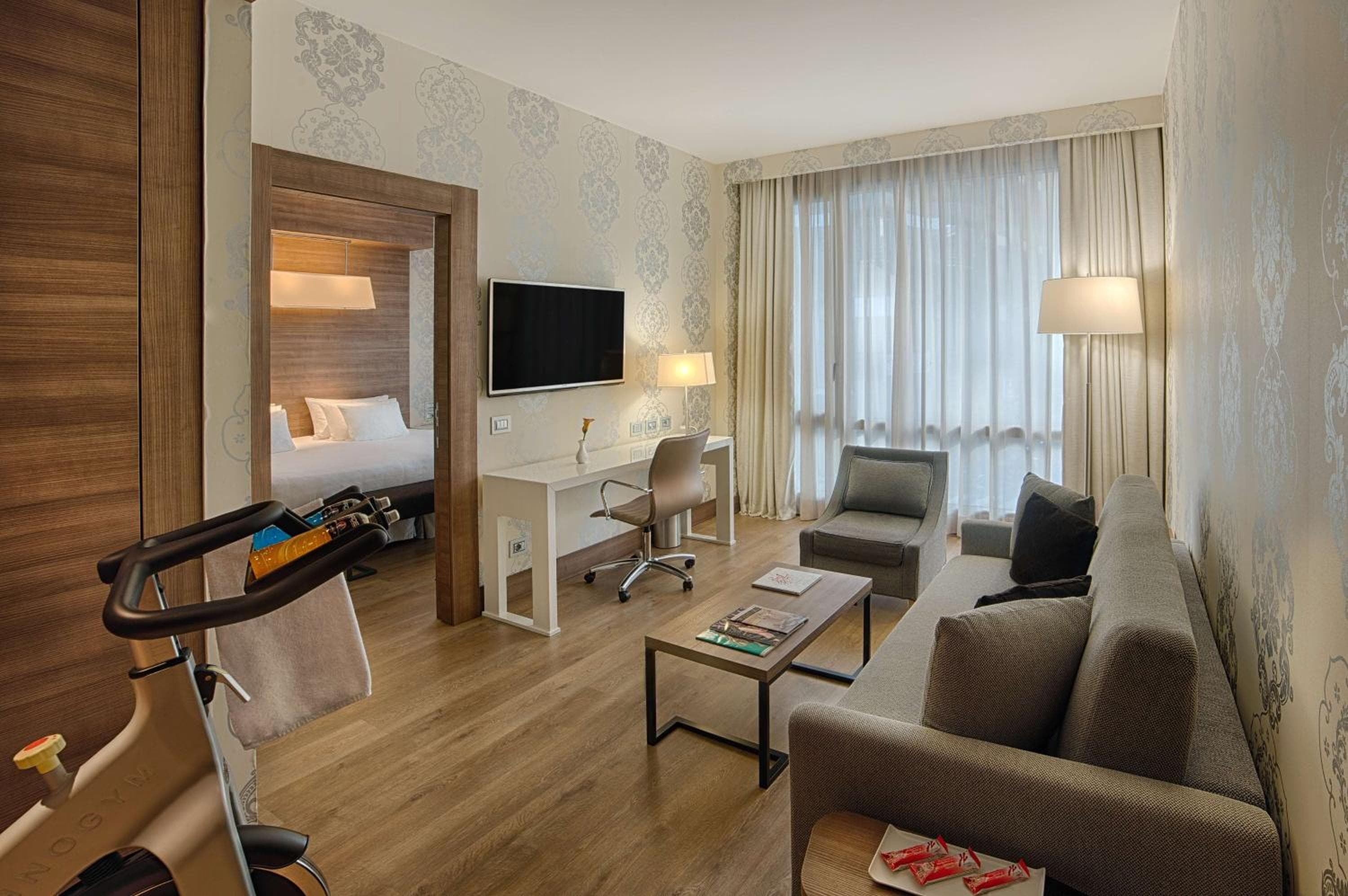 Tivoli President Milano Hotel hotel, Largo Augusto 10, Milan, Italy — photo 7