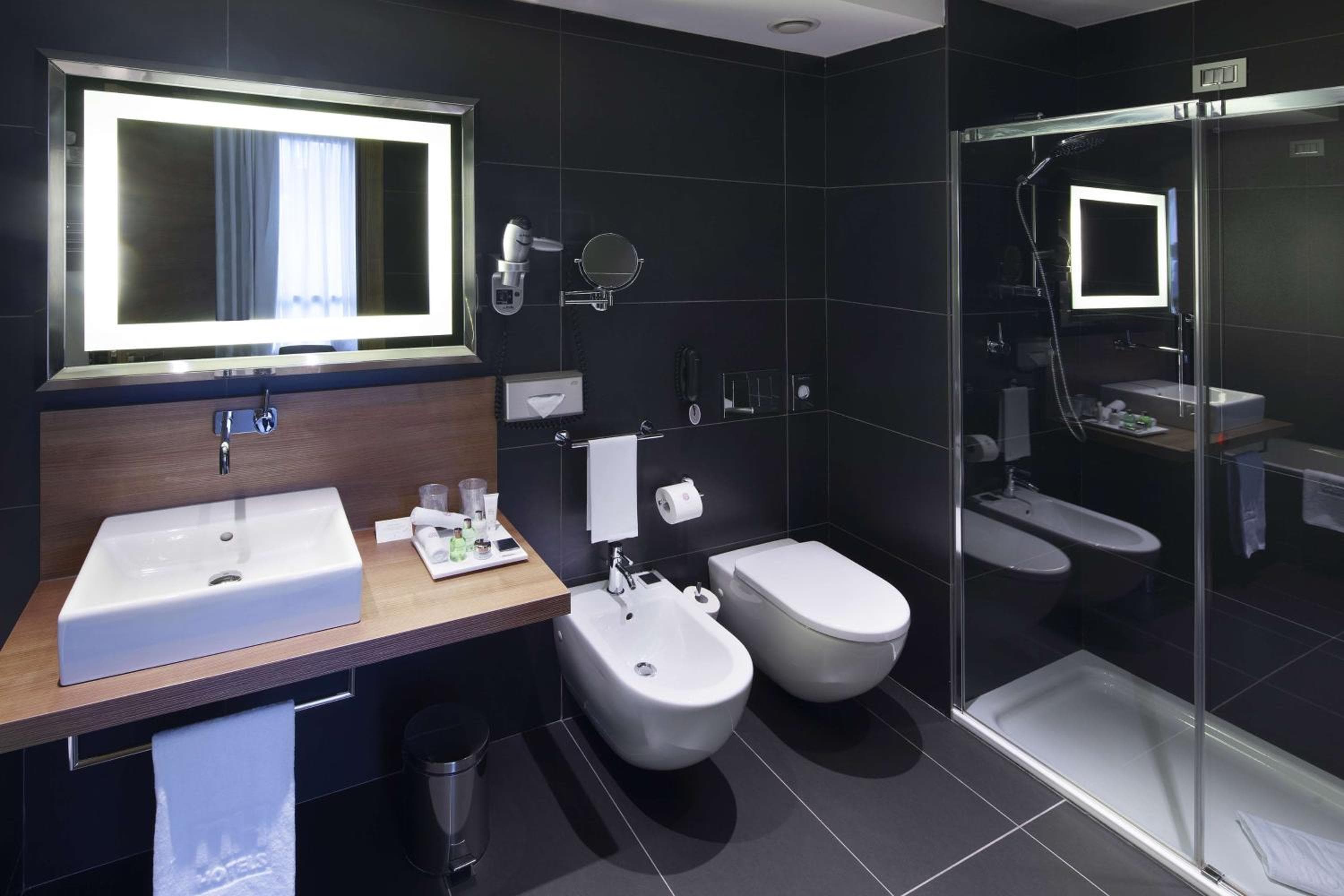 Tivoli President Milano Hotel hotel, Largo Augusto 10, Milan, Italy — photo 48