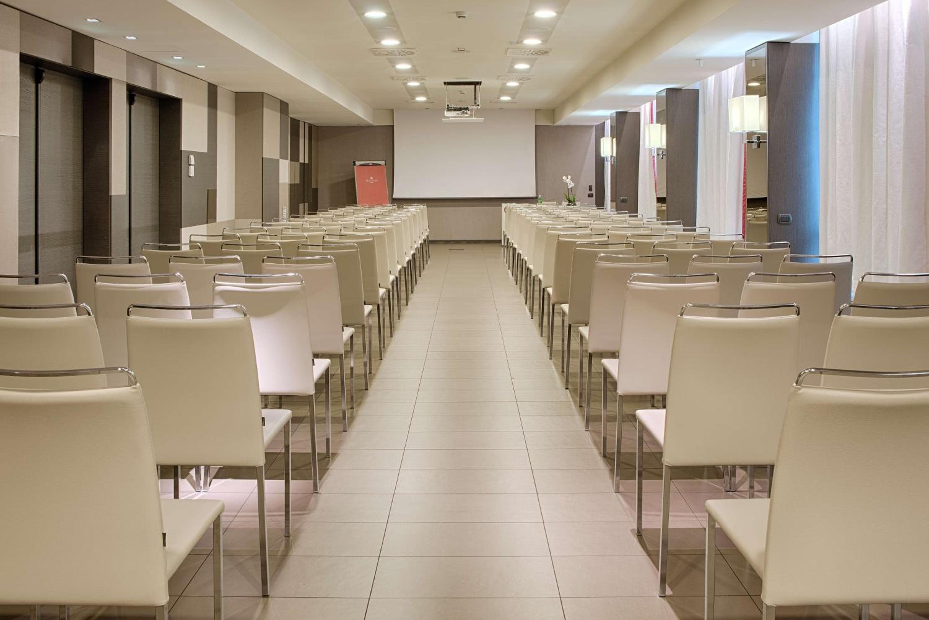 Tivoli President Milano Hotel hotel, Largo Augusto 10, Milan, Italy — photo 83