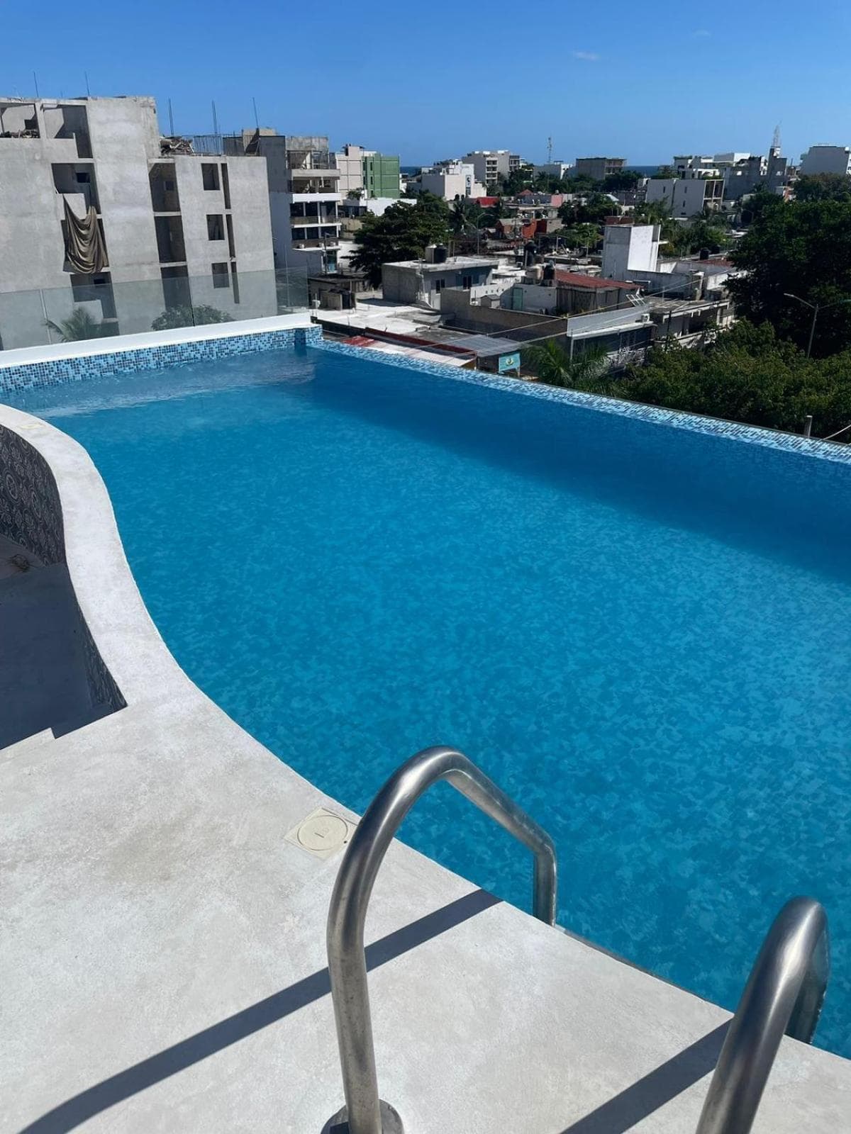 WINDAY HOTEL - Cerca 5a Avenida — 13