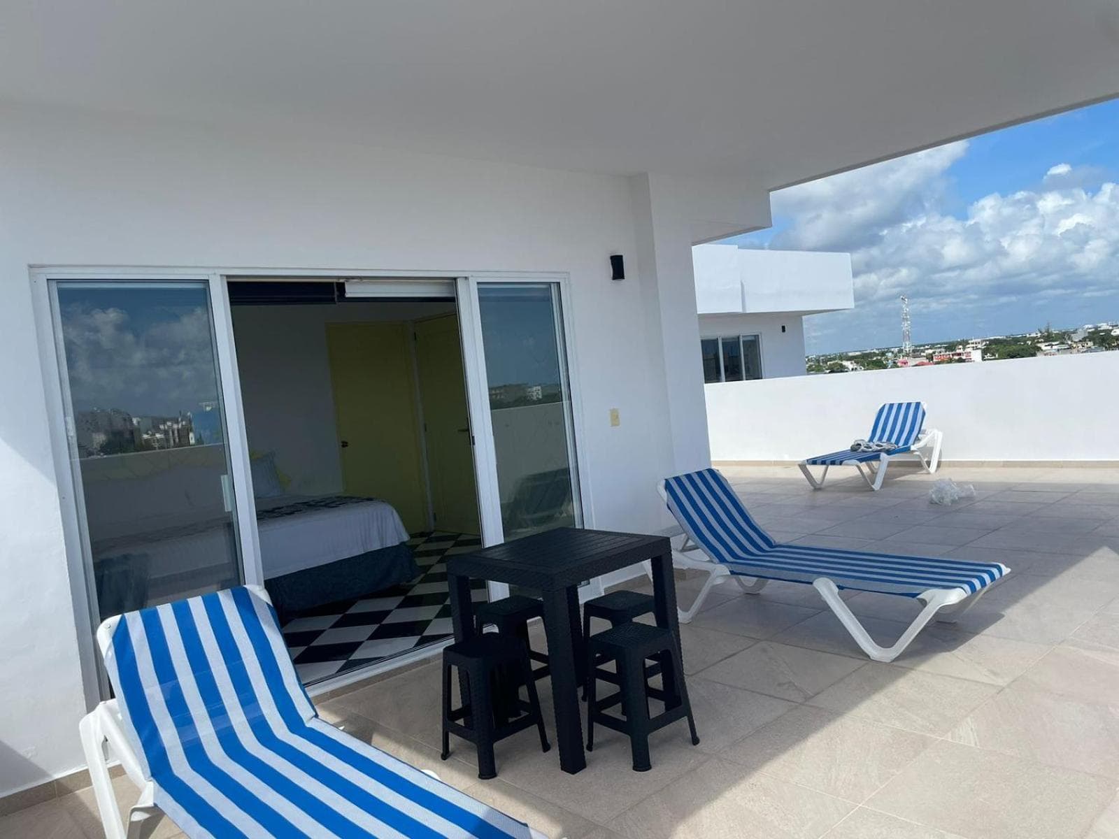 WINDAY HOTEL - Cerca 5a Avenida — 16