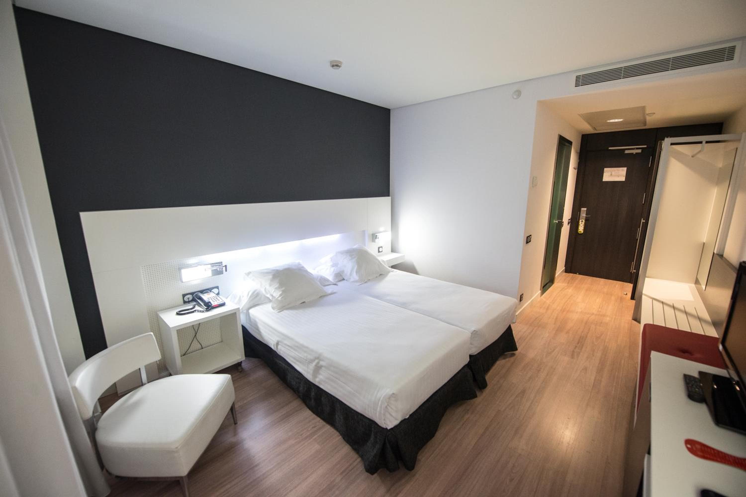 Axor Feria — 10