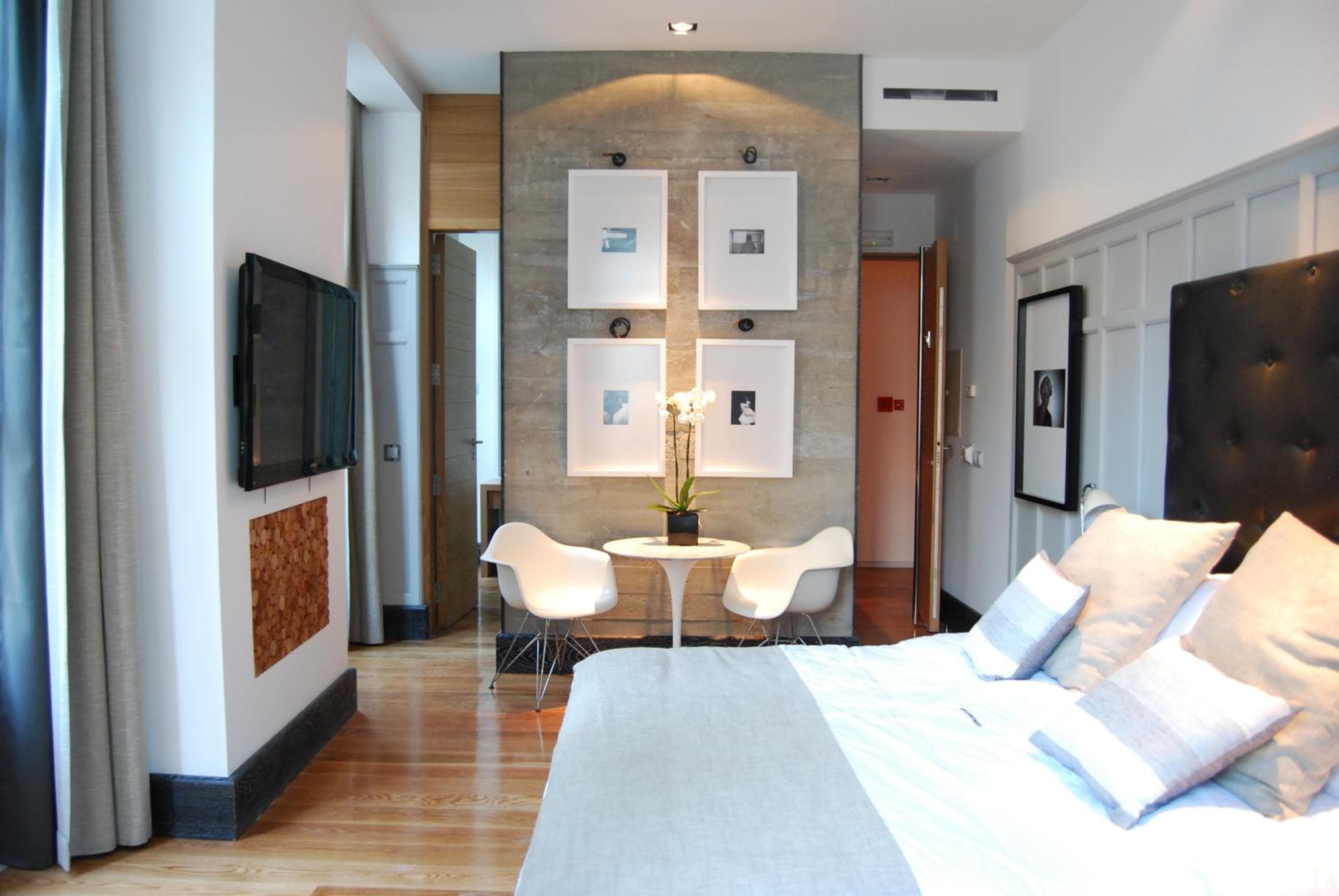 Browns Boutique Hotel — 4