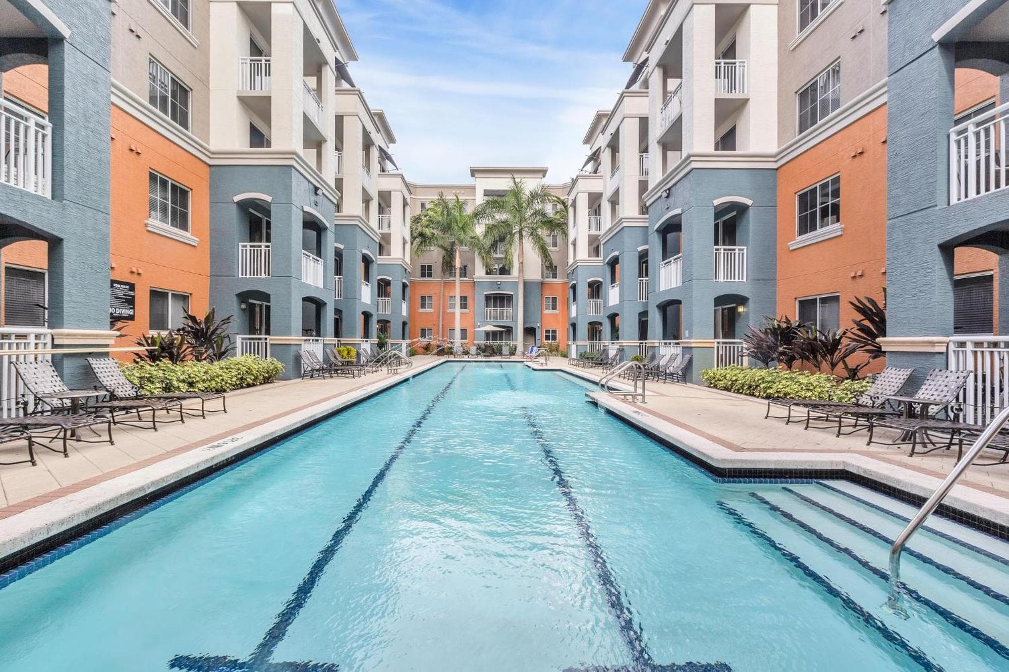 Dharma Home Suites South Miami at Red Road Commons — 25